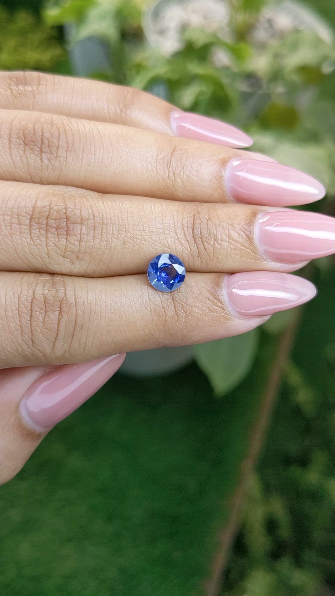 1.15 Ct. Blue Sapphire from Ceylon (Sri Lanka) Size Video