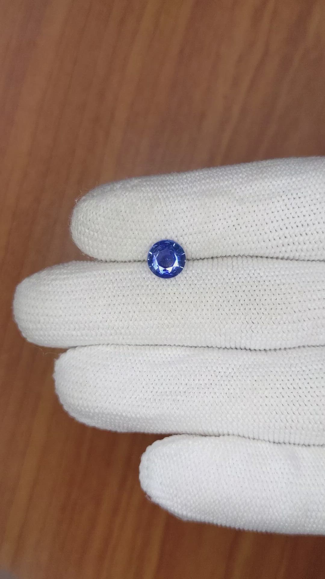 1.15 Ct. Blue Sapphire from Ceylon (Sri Lanka) Size Video