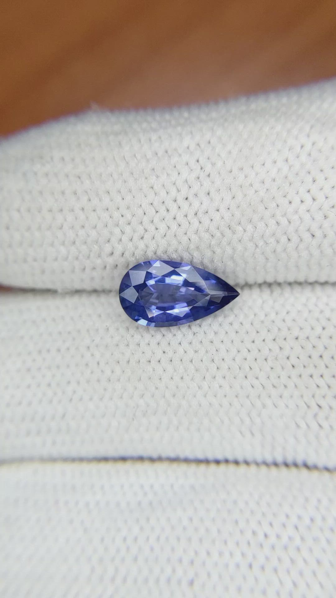 1.70 Ct. Blue Sapphire from Ceylon (Sri Lanka) Size Video