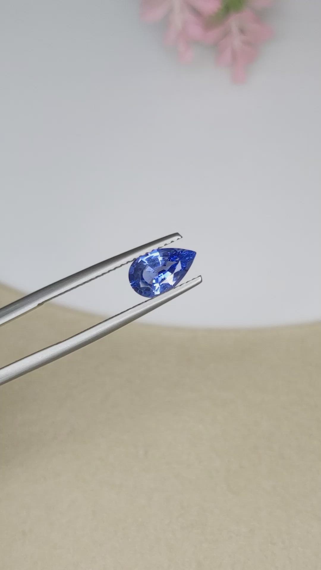 1.35 Ct. Blue Sapphire from Ceylon (Sri Lanka) Size Video