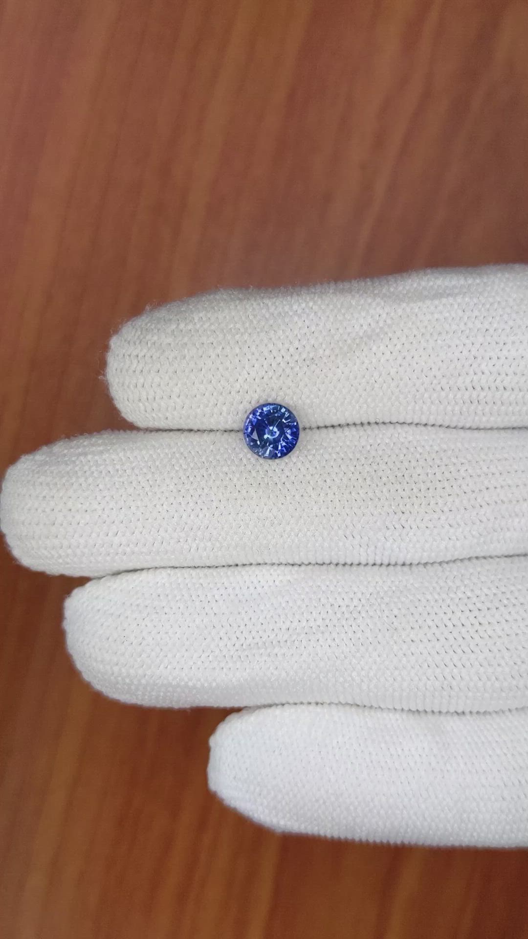 1.35 Ct. Blue Sapphire from Ceylon (Sri Lanka) Size Video