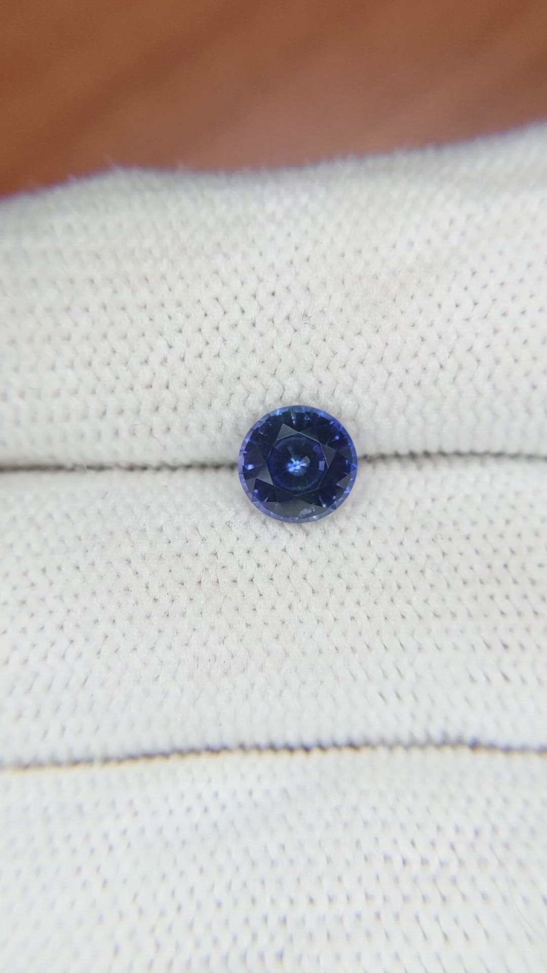1.35 Ct. Blue Sapphire from Ceylon (Sri Lanka) Size Video