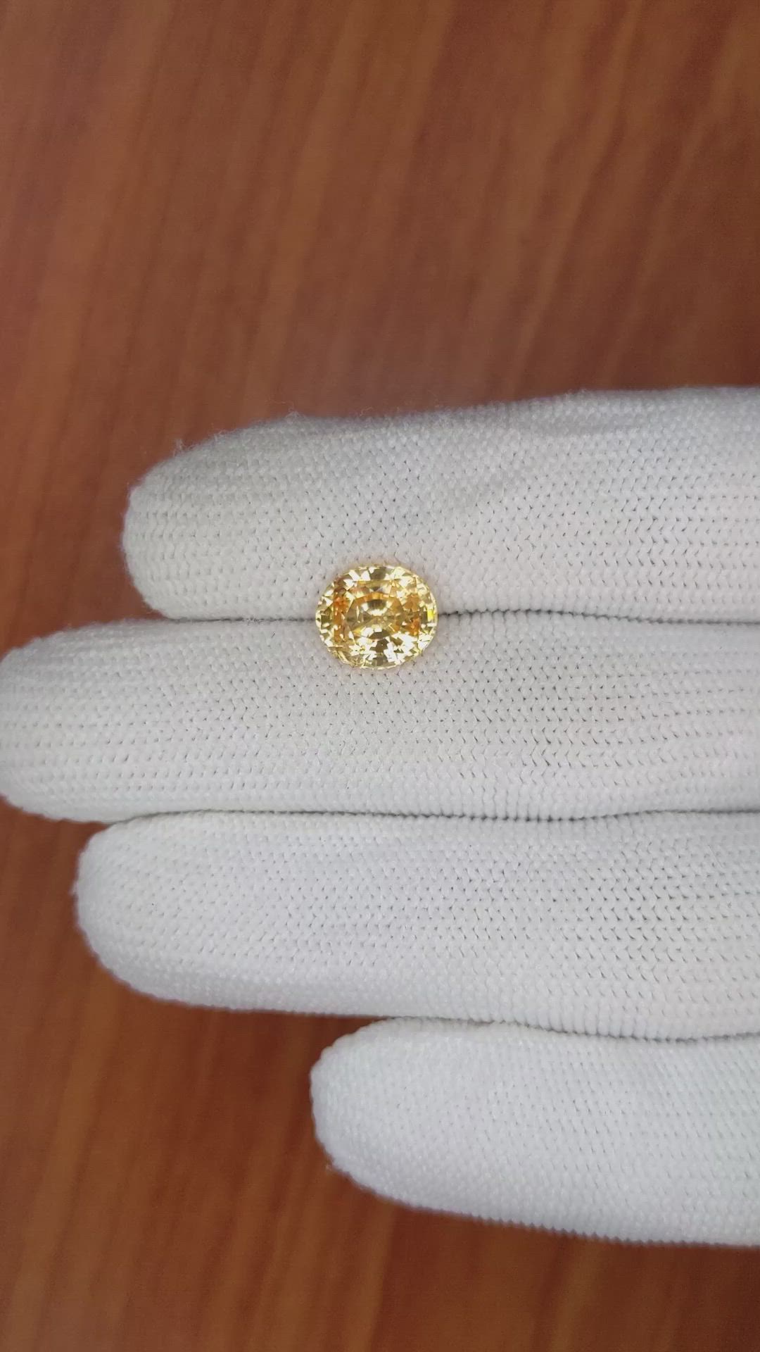3.53 Ct. Peach Sapphire from Ceylon (Sri Lanka) Size Video