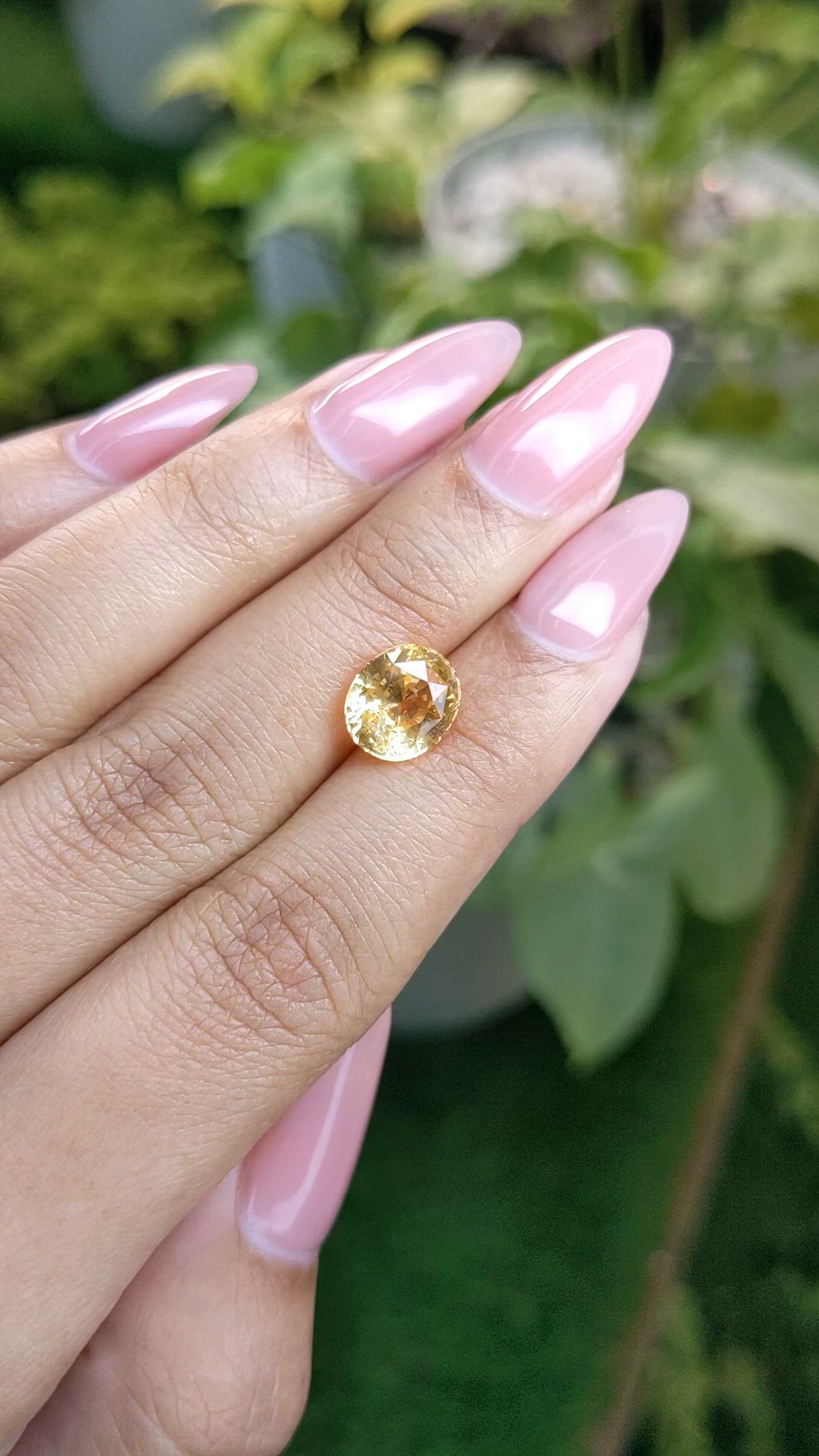 3.53 Ct. Peach Sapphire from Ceylon (Sri Lanka) Size Video