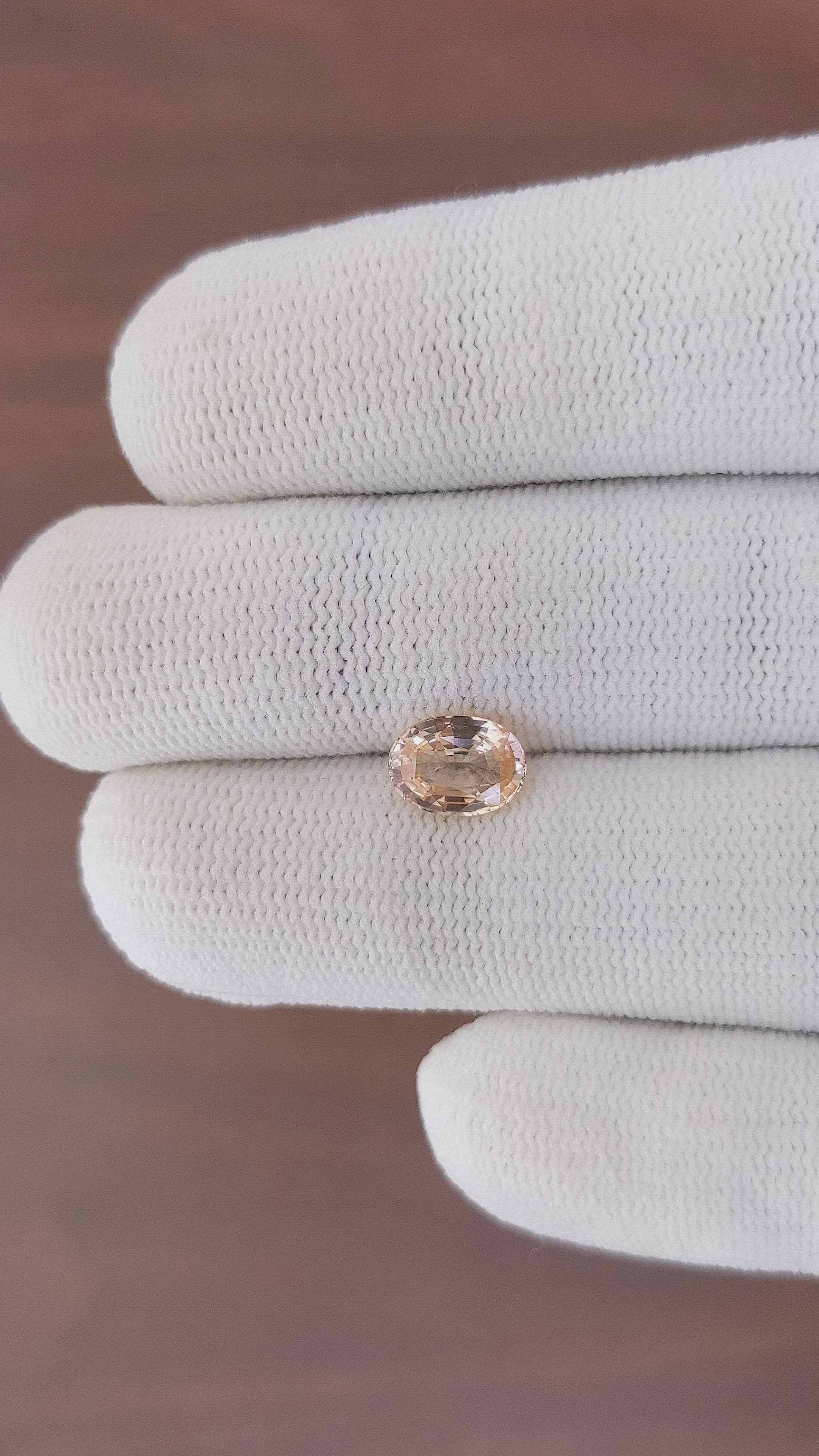 1.46 Ct. Padparadscha Sapphire from Ceylon (Sri Lanka) Size Video