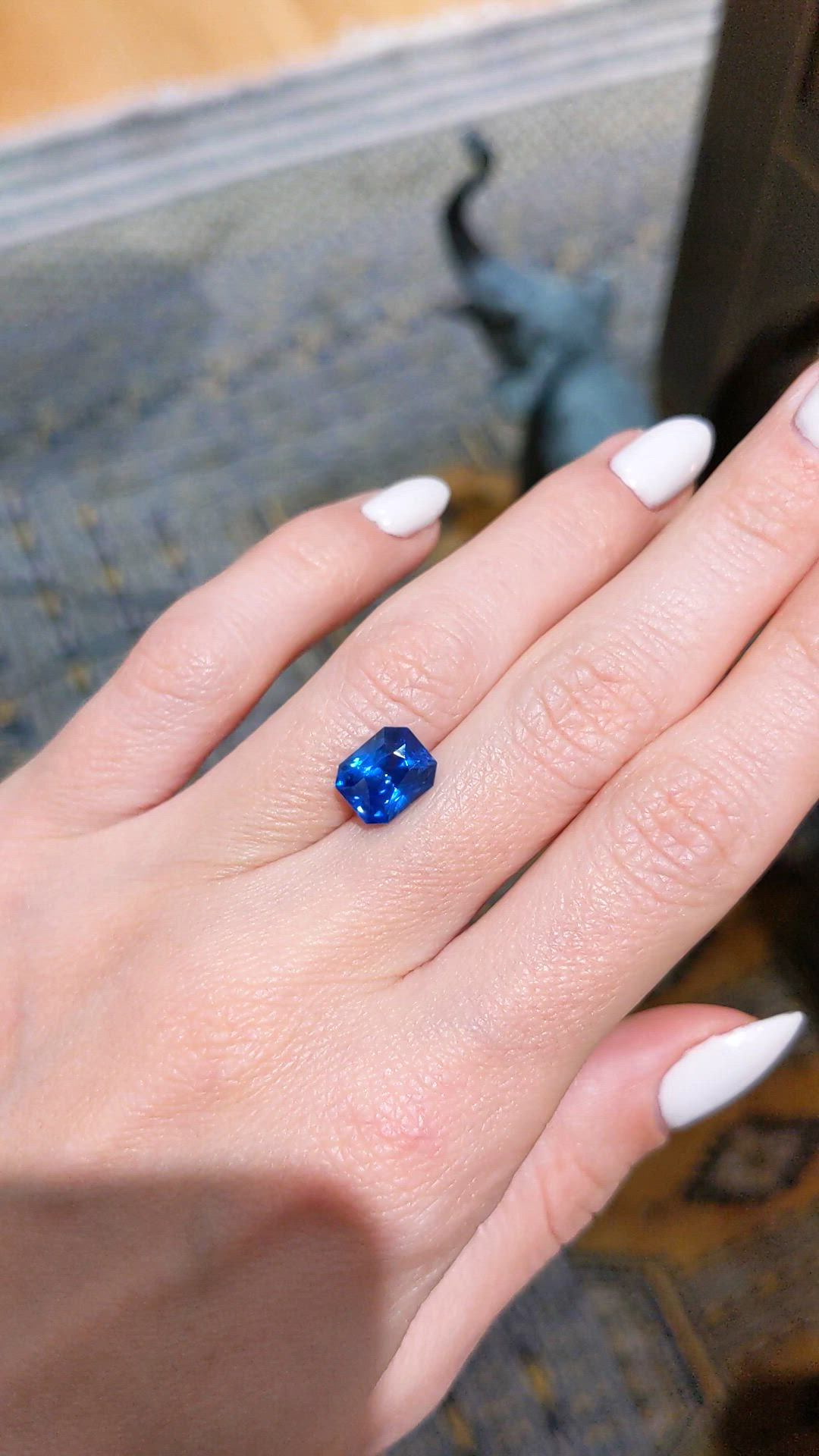 4.08 Ct. Blue Sapphire from Ceylon (Sri Lanka) Size Video