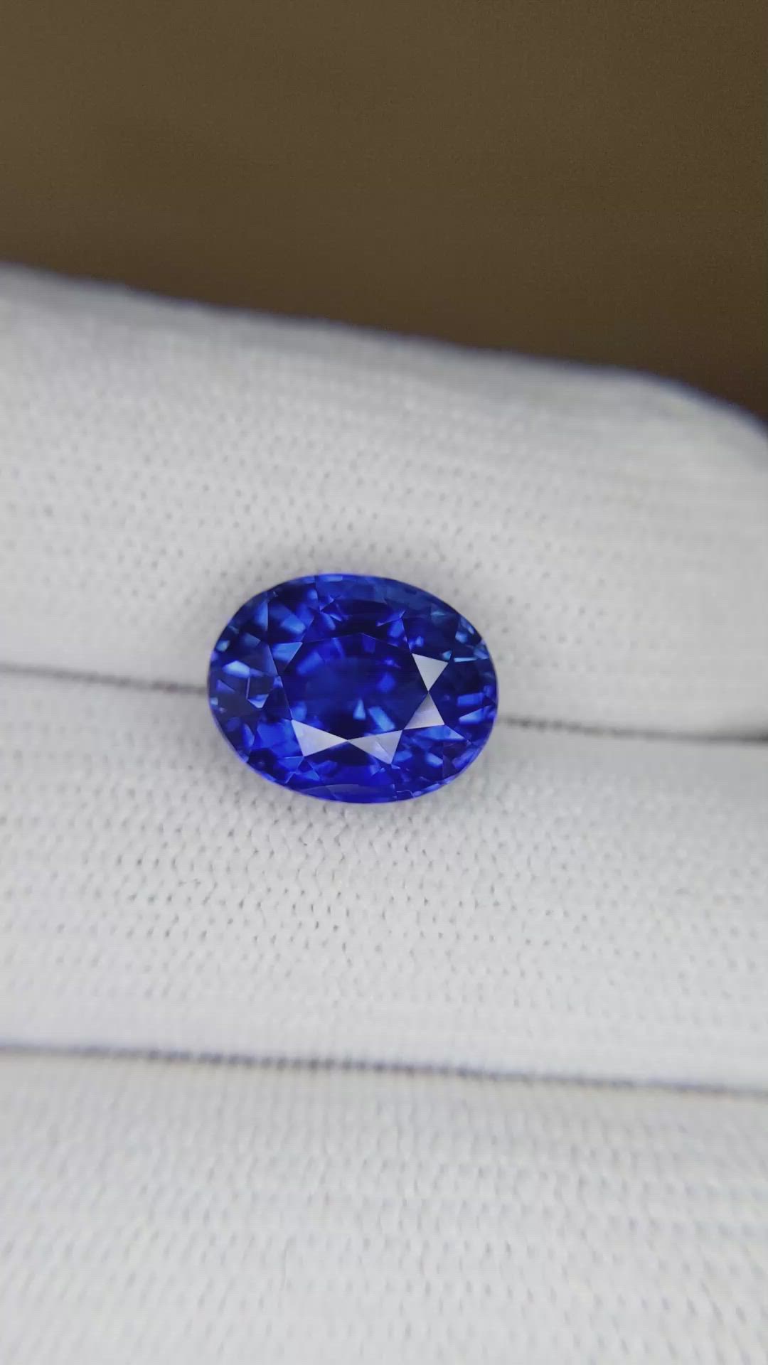 6.23 Ct. Blue Sapphire from Madagascar Size Video