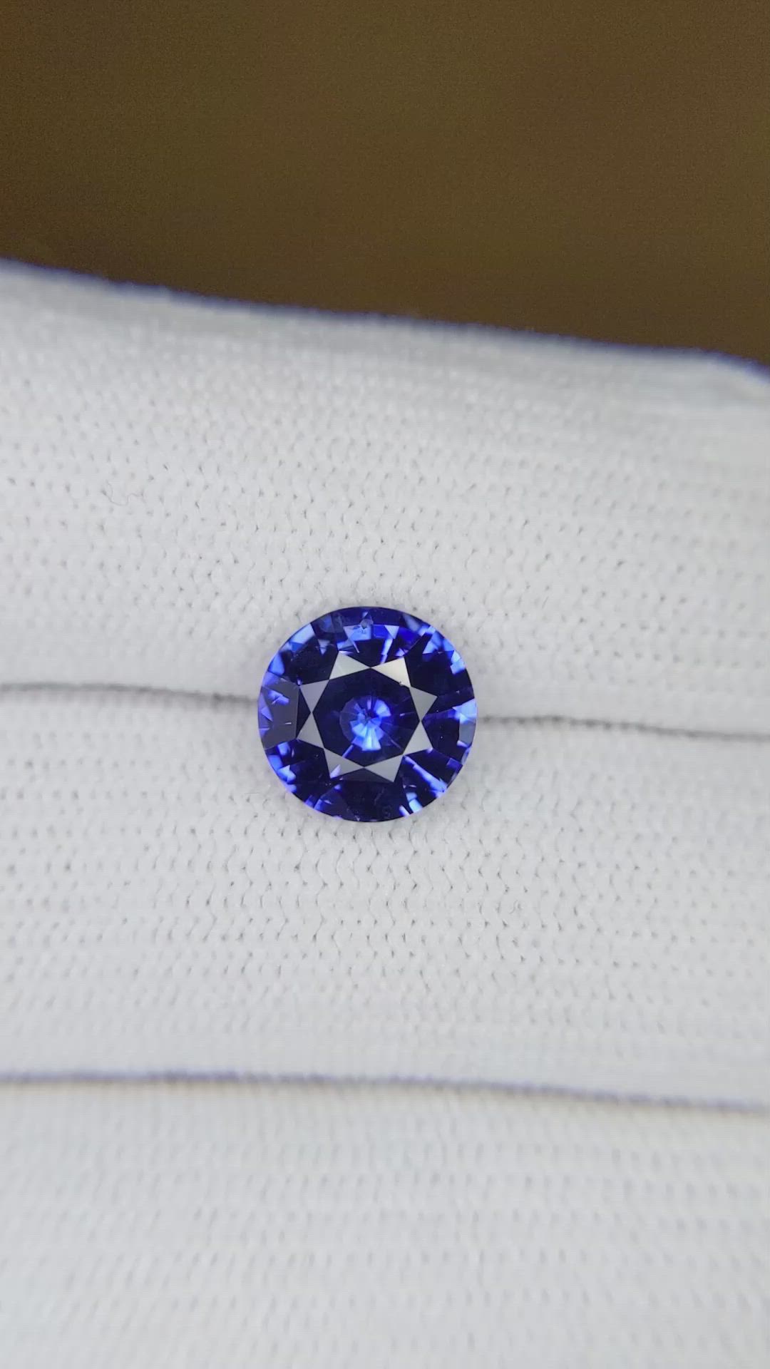 2.60 Ct. Blue Sapphire from Ceylon (Sri Lanka) Size Video