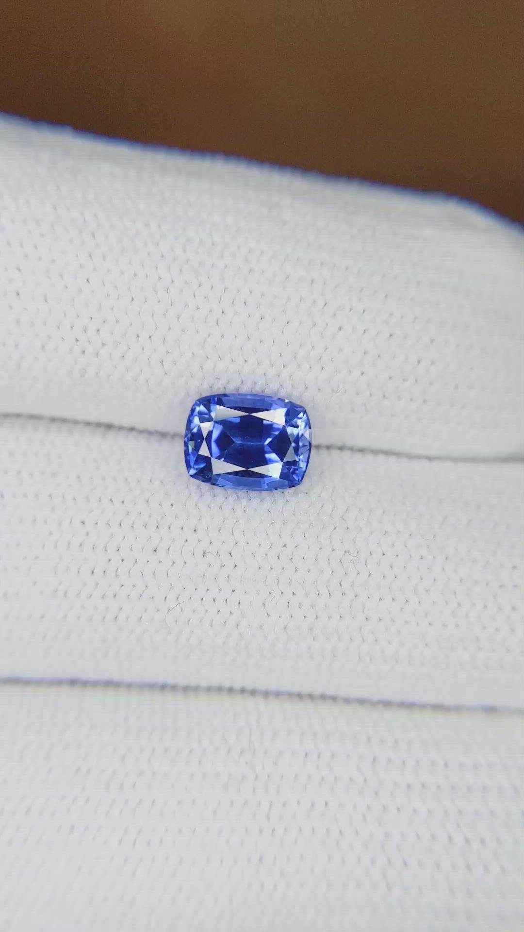 1.54 Ct. Blue Sapphire from Ceylon (Sri Lanka) Size Video