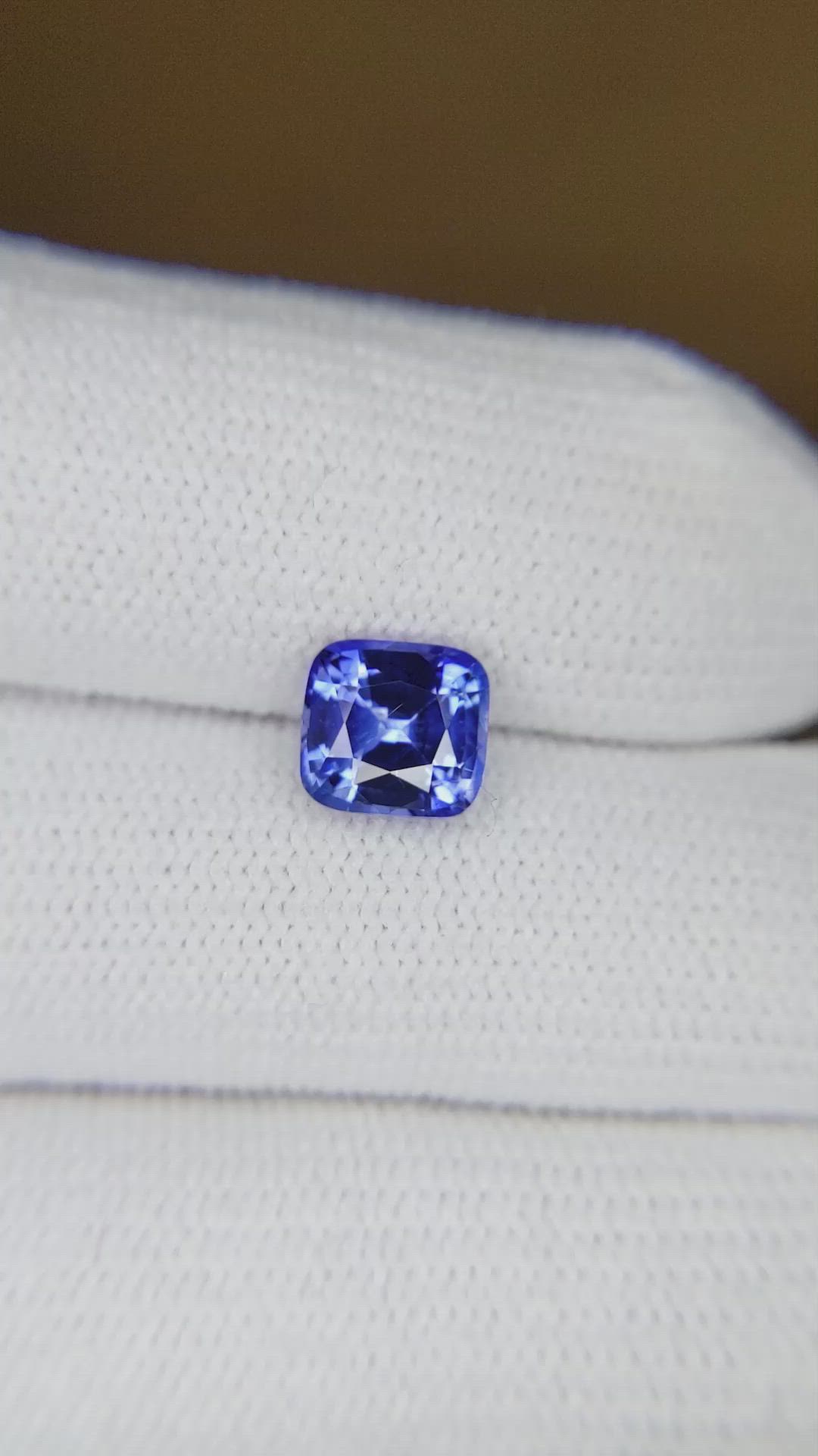 1.81 Ct. Blue Sapphire from Ceylon (Sri Lanka) Size Video
