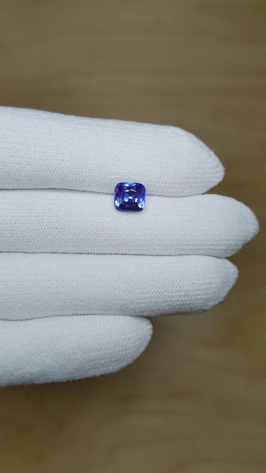 1.81 Ct. Blue Sapphire from Ceylon (Sri Lanka) Size Video