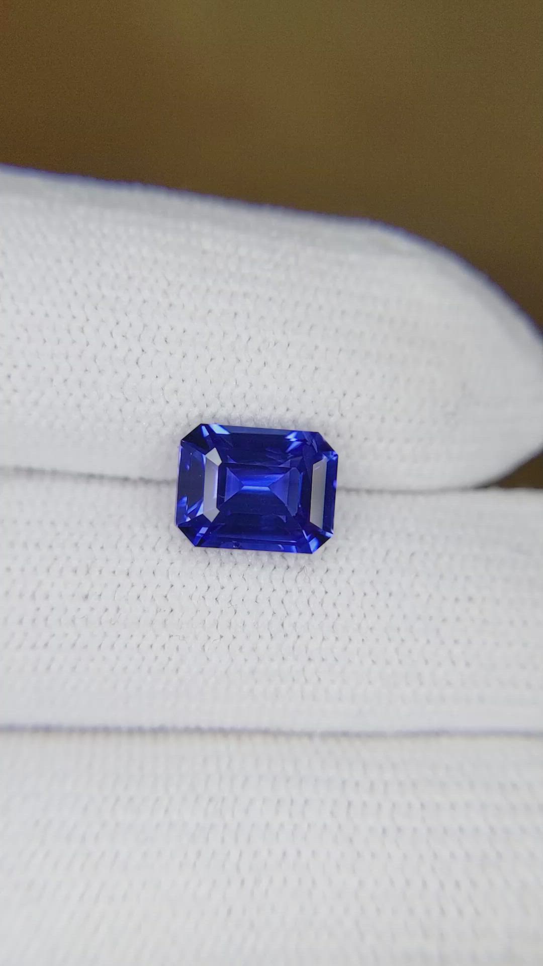 3.05 Ct. Blue Sapphire from Ceylon (Sri Lanka) Size Video