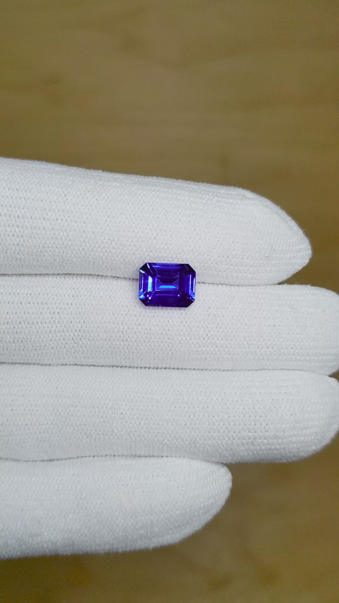 3.05 Ct. Blue Sapphire from Ceylon (Sri Lanka) Size Video