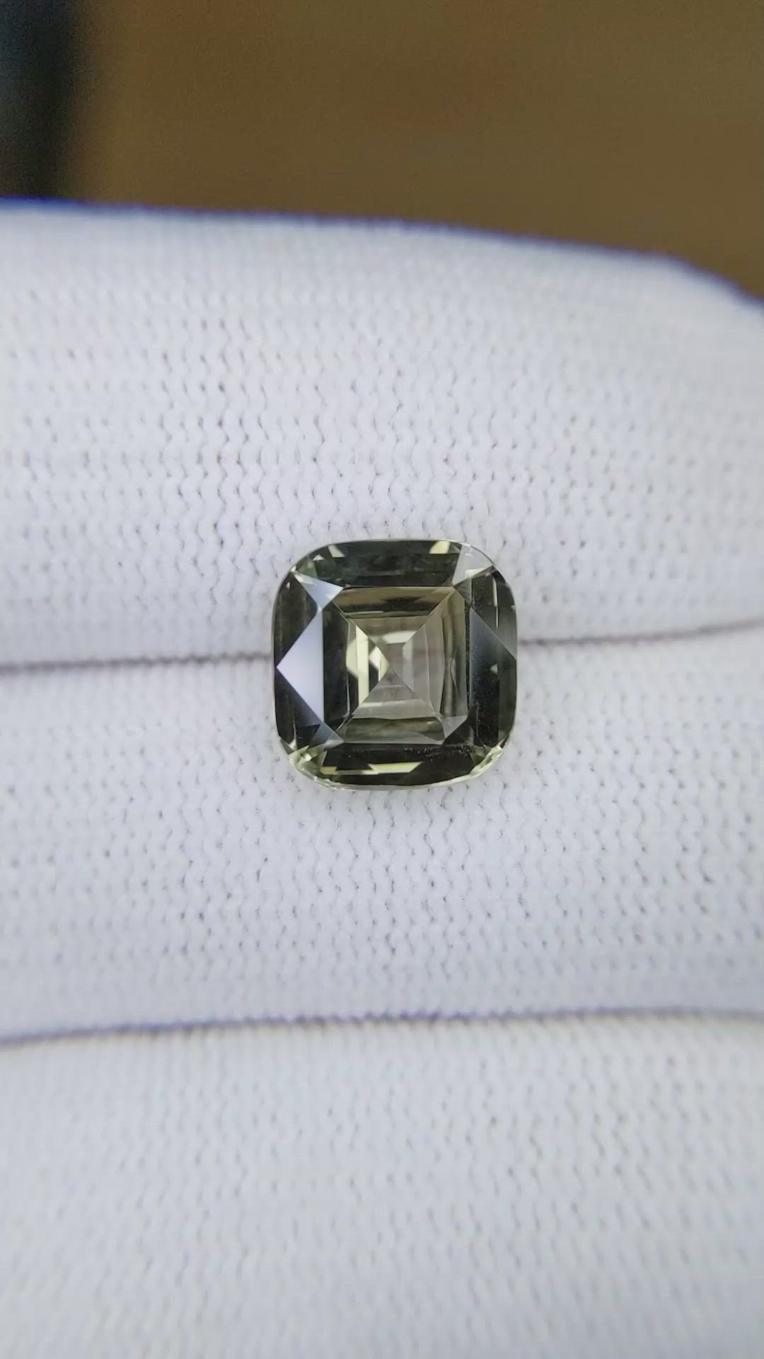 4.00 Ct. Color Change Sapphire from Ceylon (Sri Lanka) Size Video