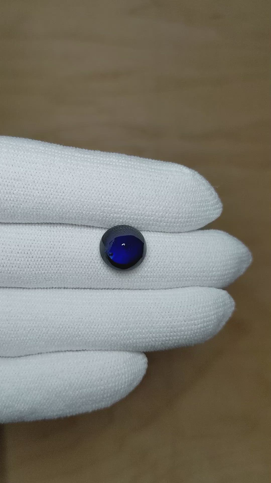 5.72 Ct. Blue Cabochon Sapphire from Ceylon (Sri Lanka) Size Video