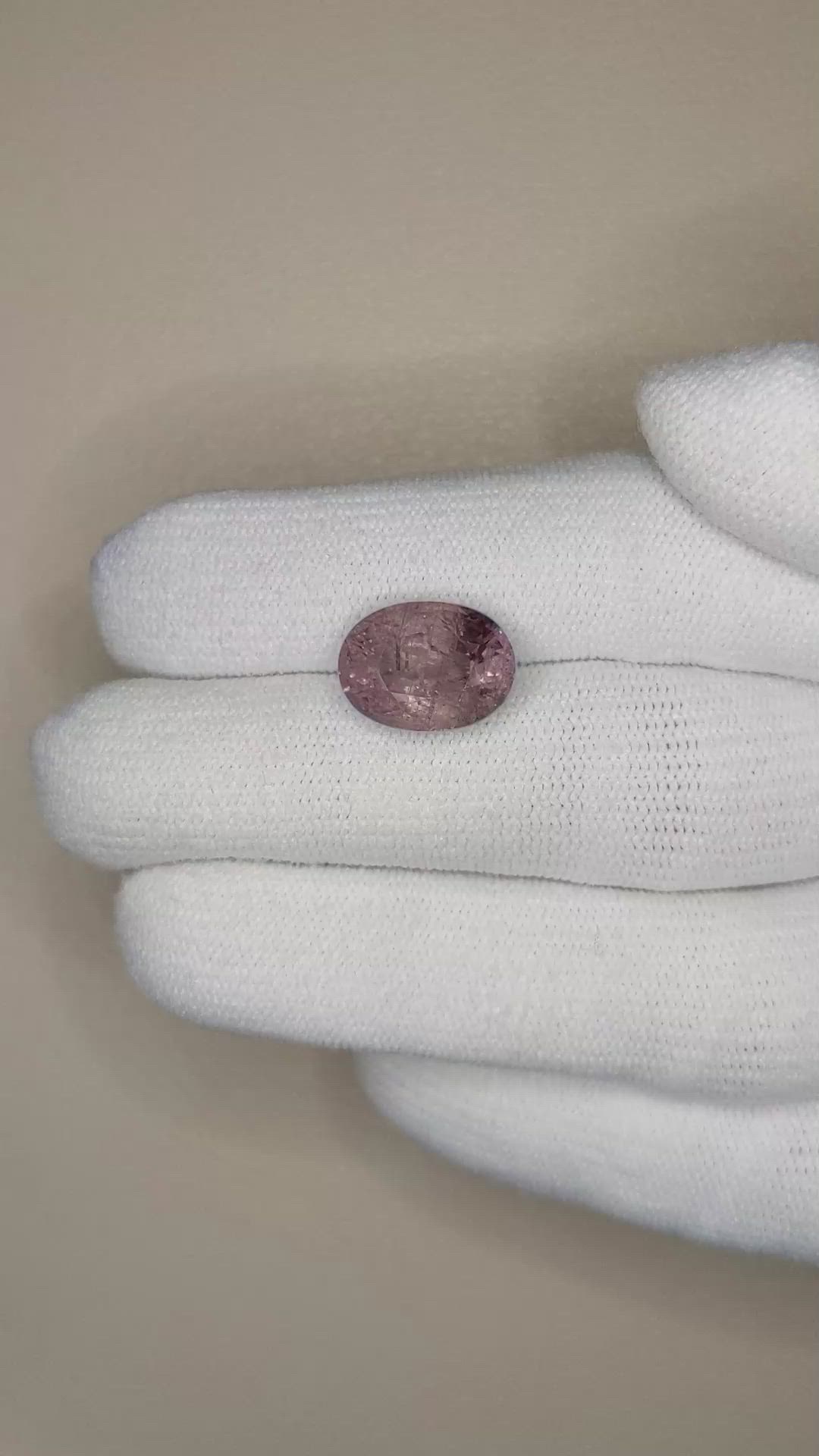 6.57 Ct. Sapphire from Ceylon (Sri Lanka) Size Video