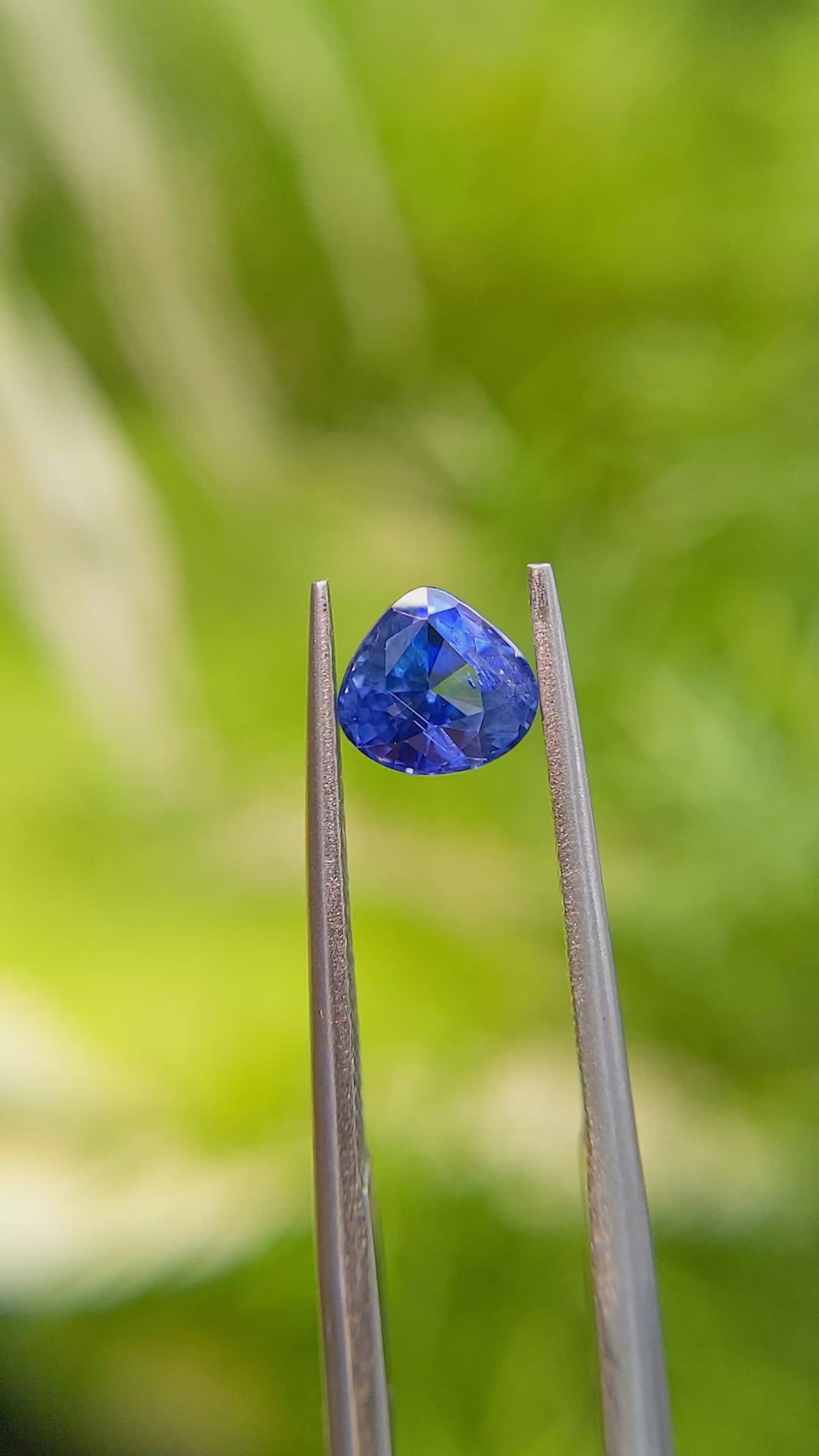 1.01 Ct. Blue Sapphire from Ceylon (Sri Lanka) Size Video