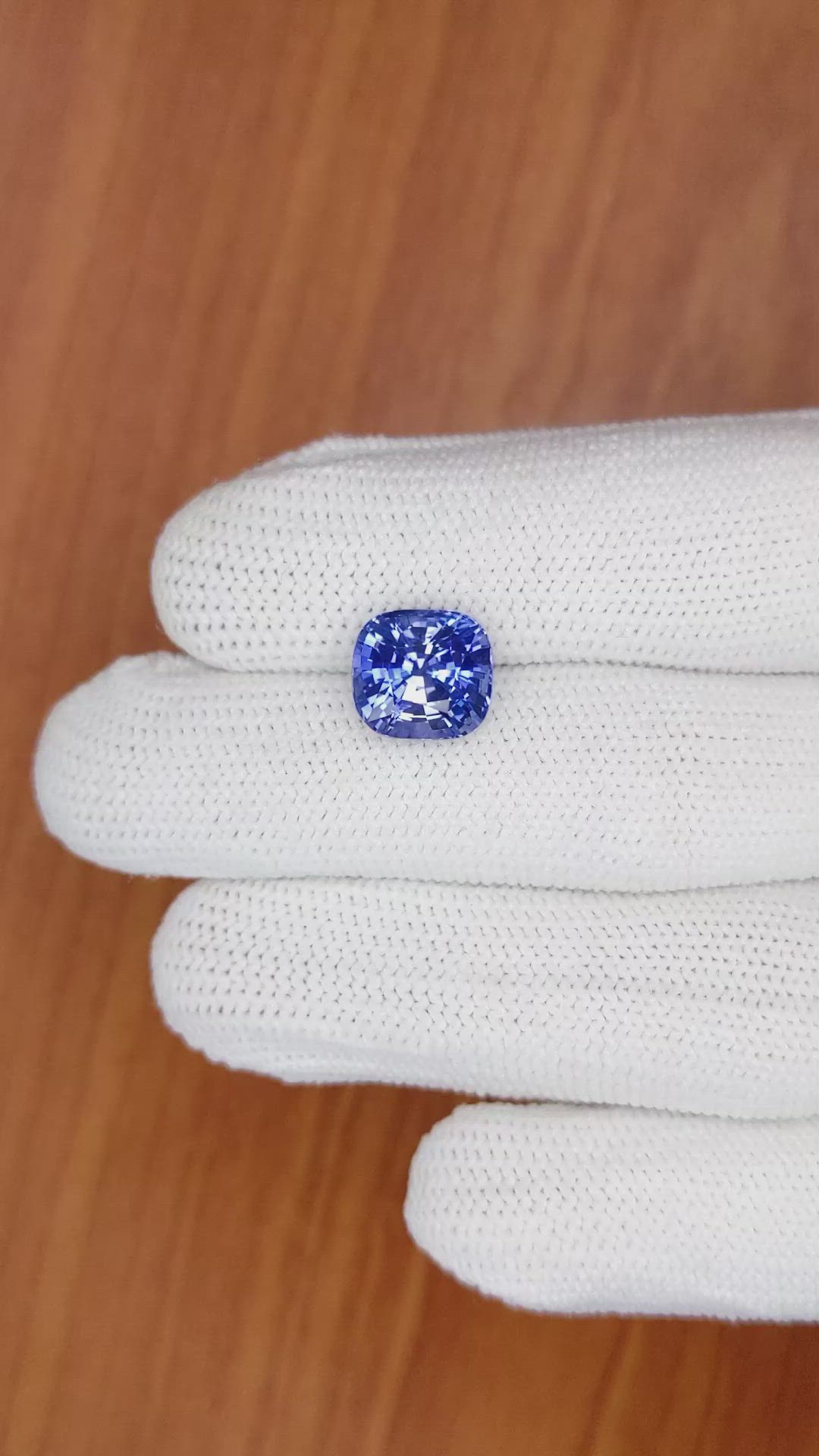 6.06 Ct. Blue Sapphire from Ceylon (Sri Lanka) Size Video