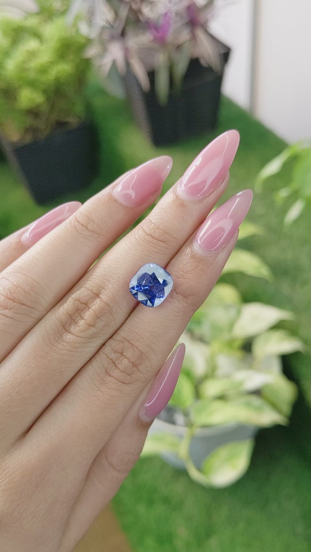 6.06 Ct. Blue Sapphire from Ceylon (Sri Lanka) Size Video