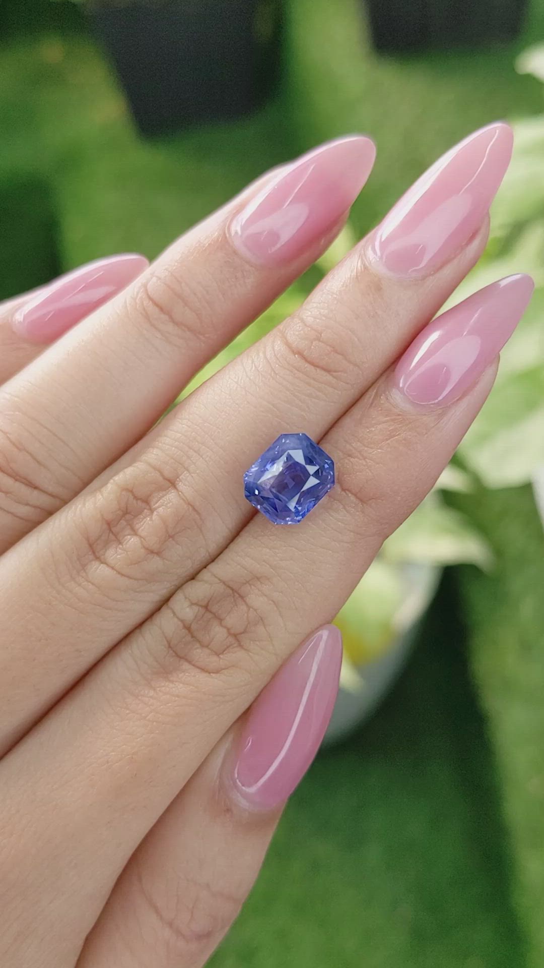 5.06 Ct. Blue Sapphire from Ceylon (Sri Lanka) Size Video