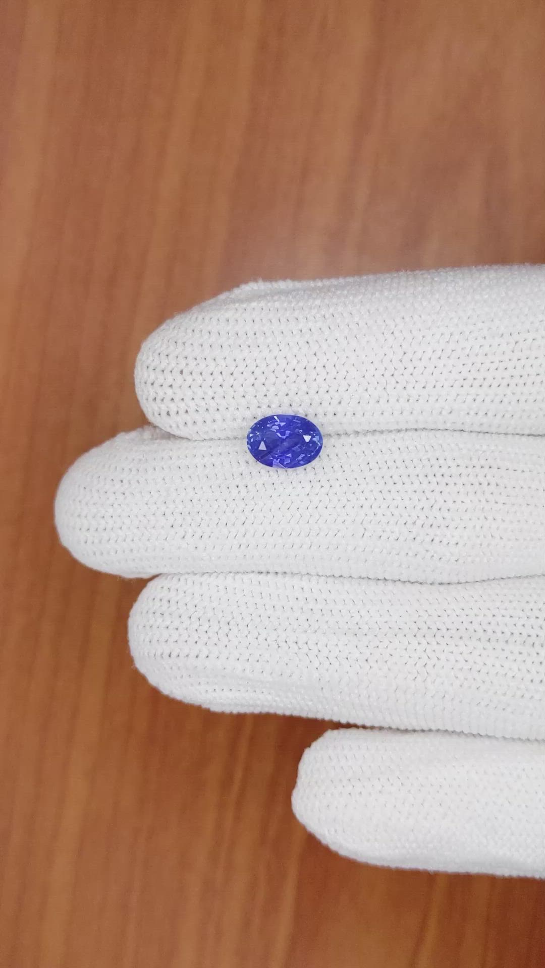 2.18 Ct. Blue Sapphire from Ceylon (Sri Lanka) Size Video