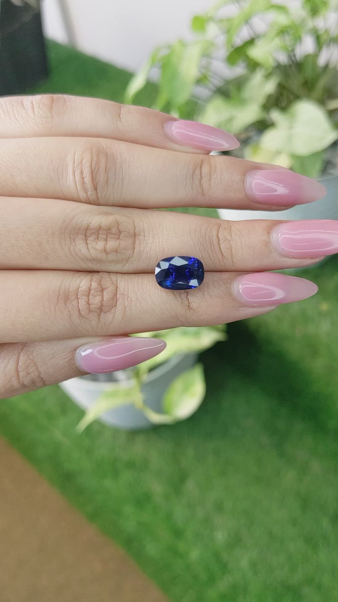 6.08 Ct. Blue Sapphire from Ceylon (Sri Lanka) Size Video