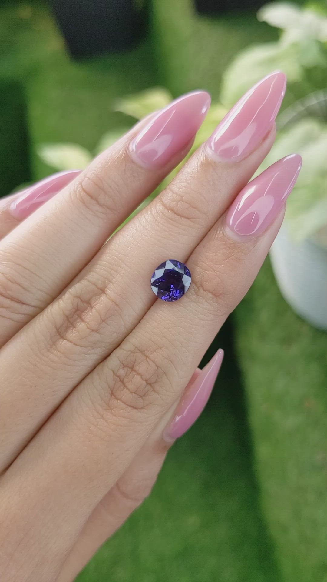 2.84 Ct. Color Change Sapphire from Ceylon (Sri Lanka) Size Video