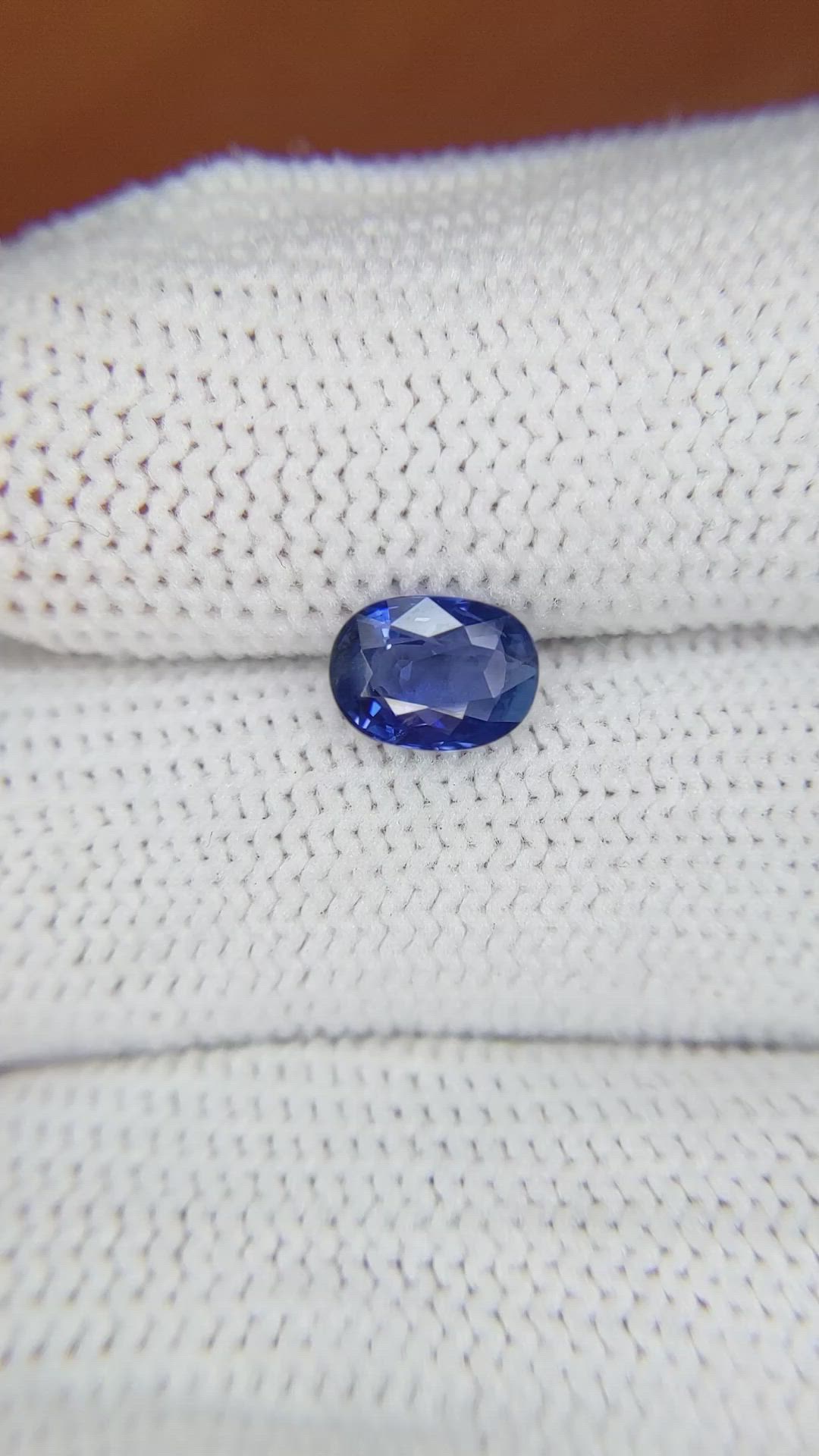 1.28 Ct. Blue Sapphire from Ceylon (Sri Lanka) Size Video