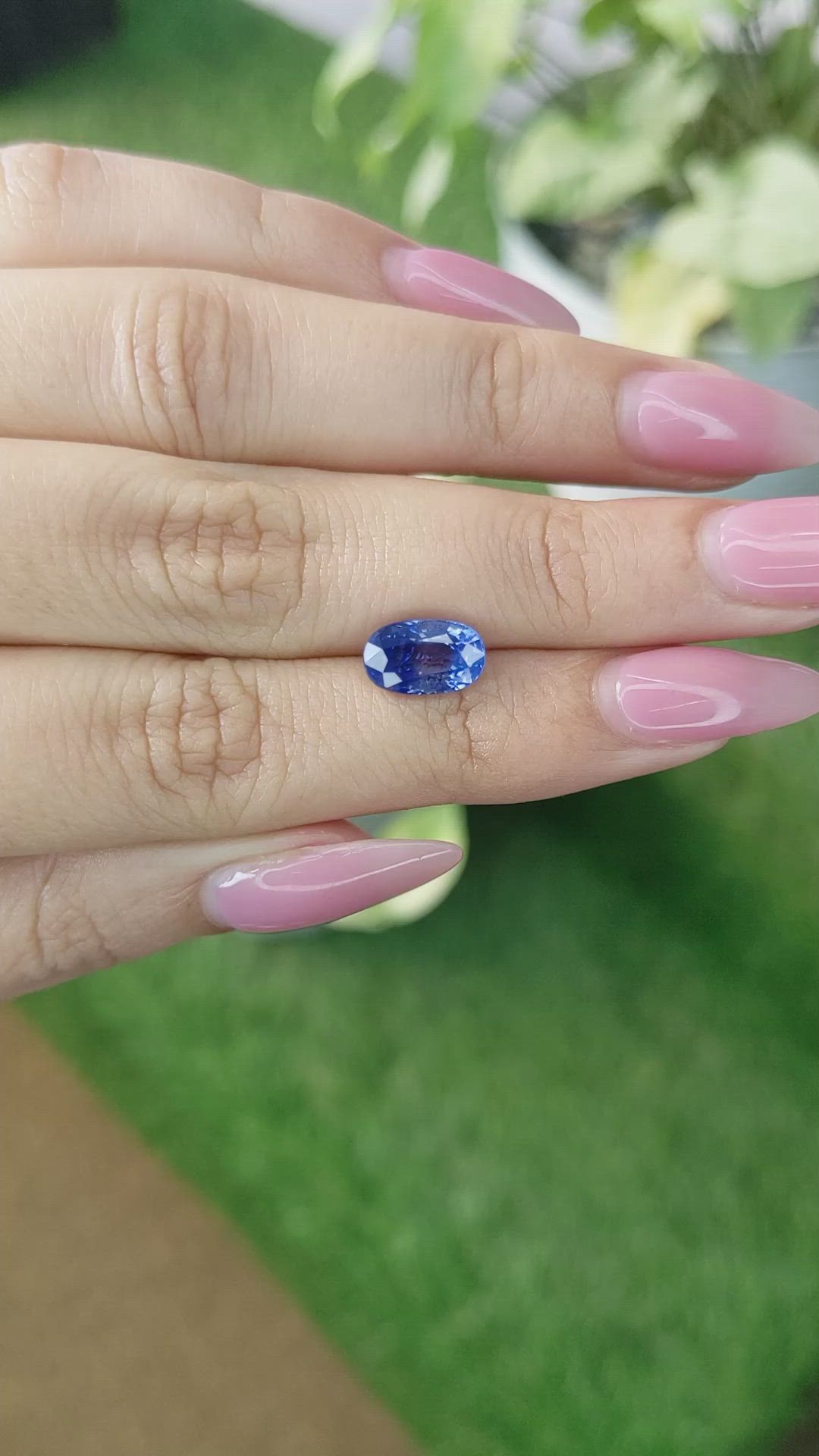 2.89 Ct. Blue Sapphire from Ceylon (Sri Lanka) Size Video