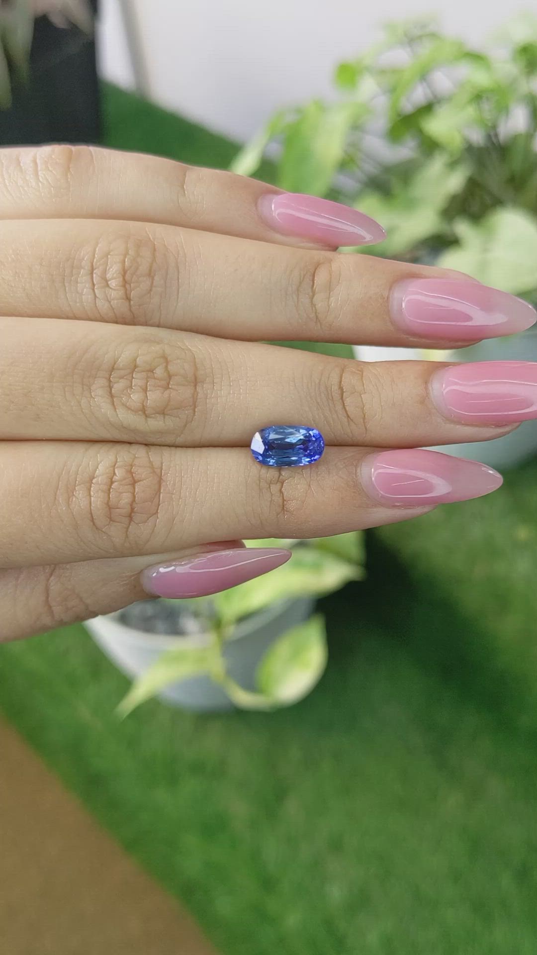 2.73 Ct. Blue Sapphire from Ceylon (Sri Lanka) Size Video