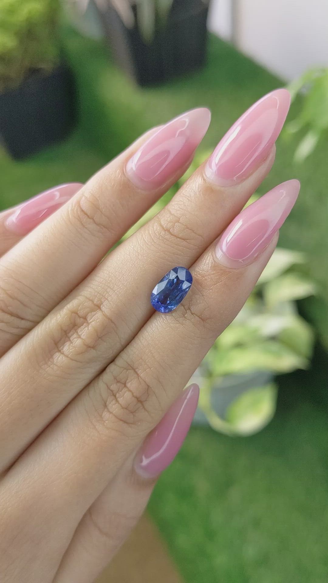 2.73 Ct. Blue Sapphire from Ceylon (Sri Lanka) Size Video