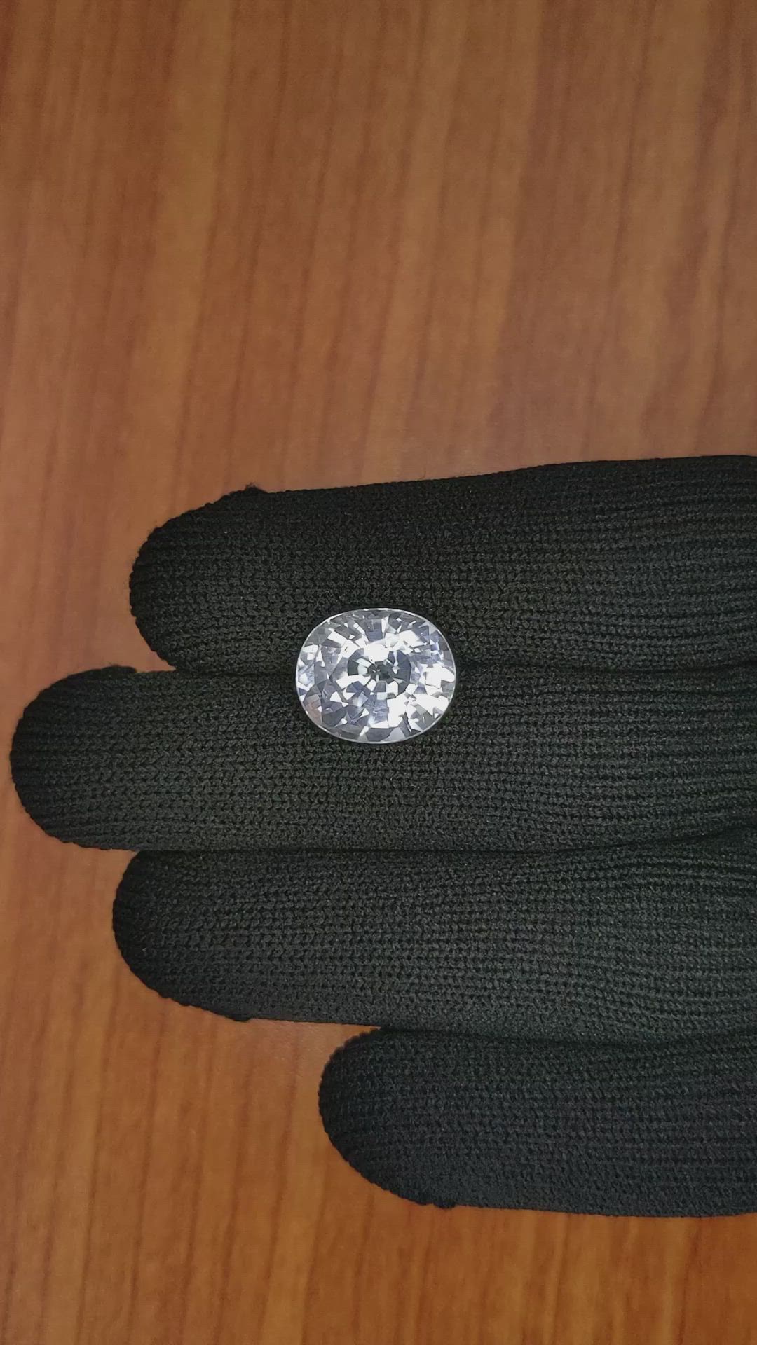 8.84 Ct. White Sapphire from Ceylon (Sri Lanka) Size Video