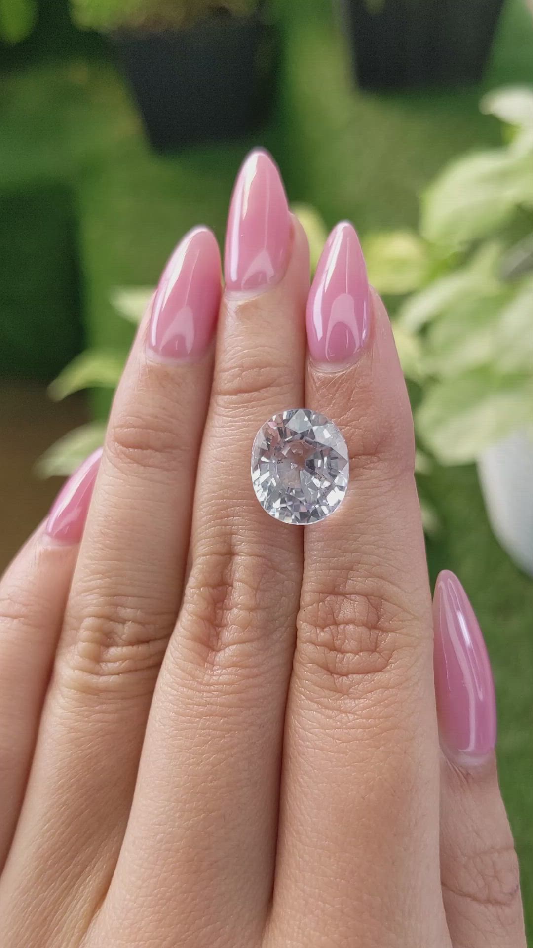 8.84 Ct. White Sapphire from Ceylon (Sri Lanka) Size Video