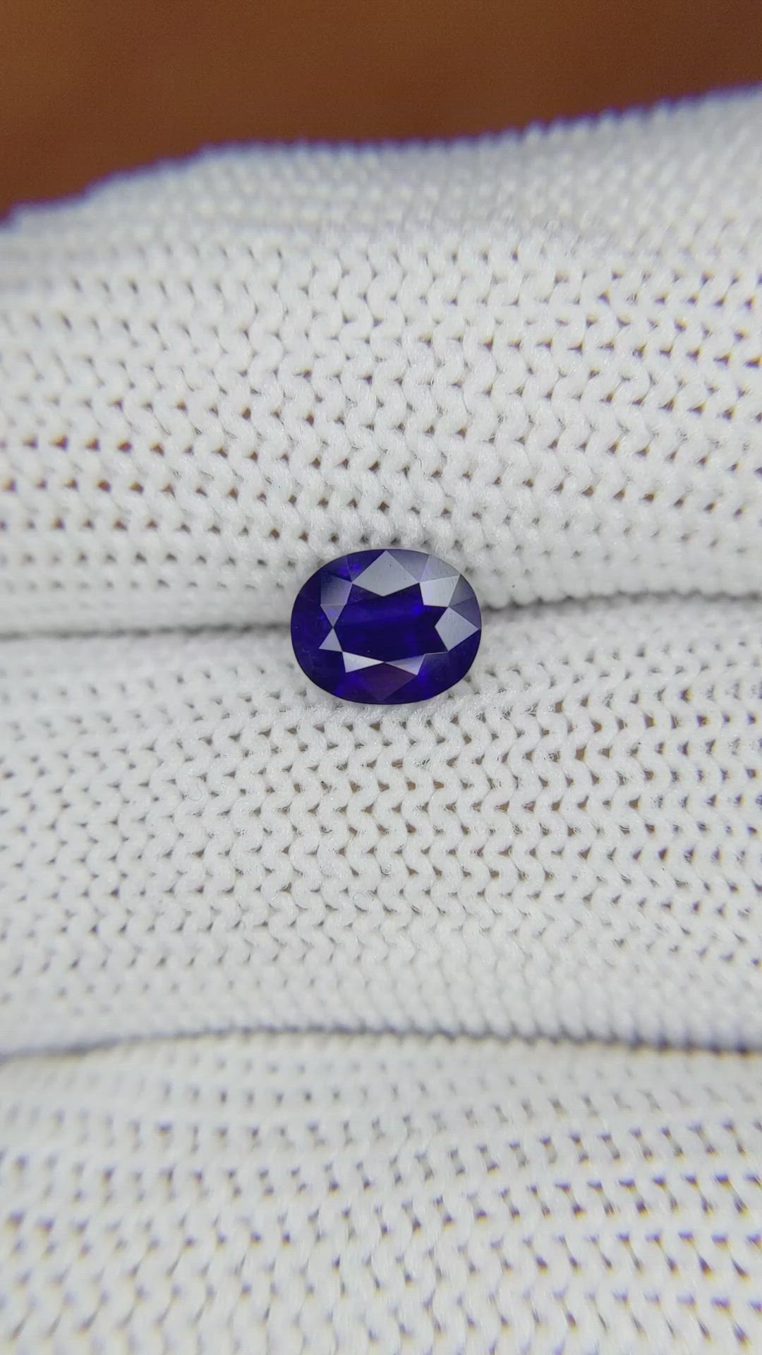 1.14 Ct. Blue Sapphire from Ceylon (Sri Lanka) Size Video