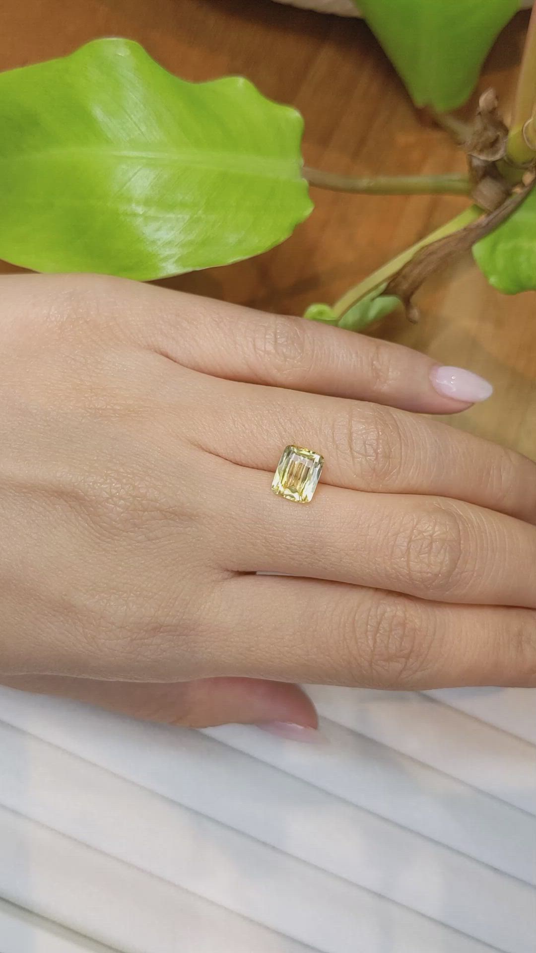 2.06 Ct. Yellow Sapphire from Ceylon (Sri Lanka) Size Video
