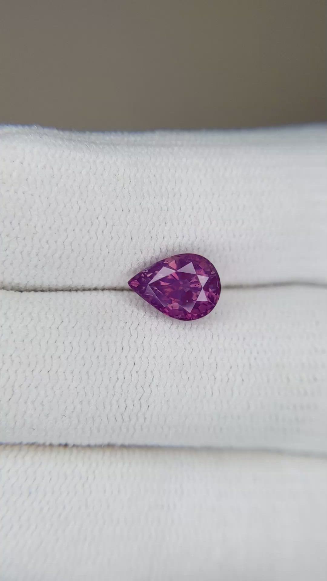 1.83 Ct. Pinkish Purple Sapphire from Kashmir Size Video