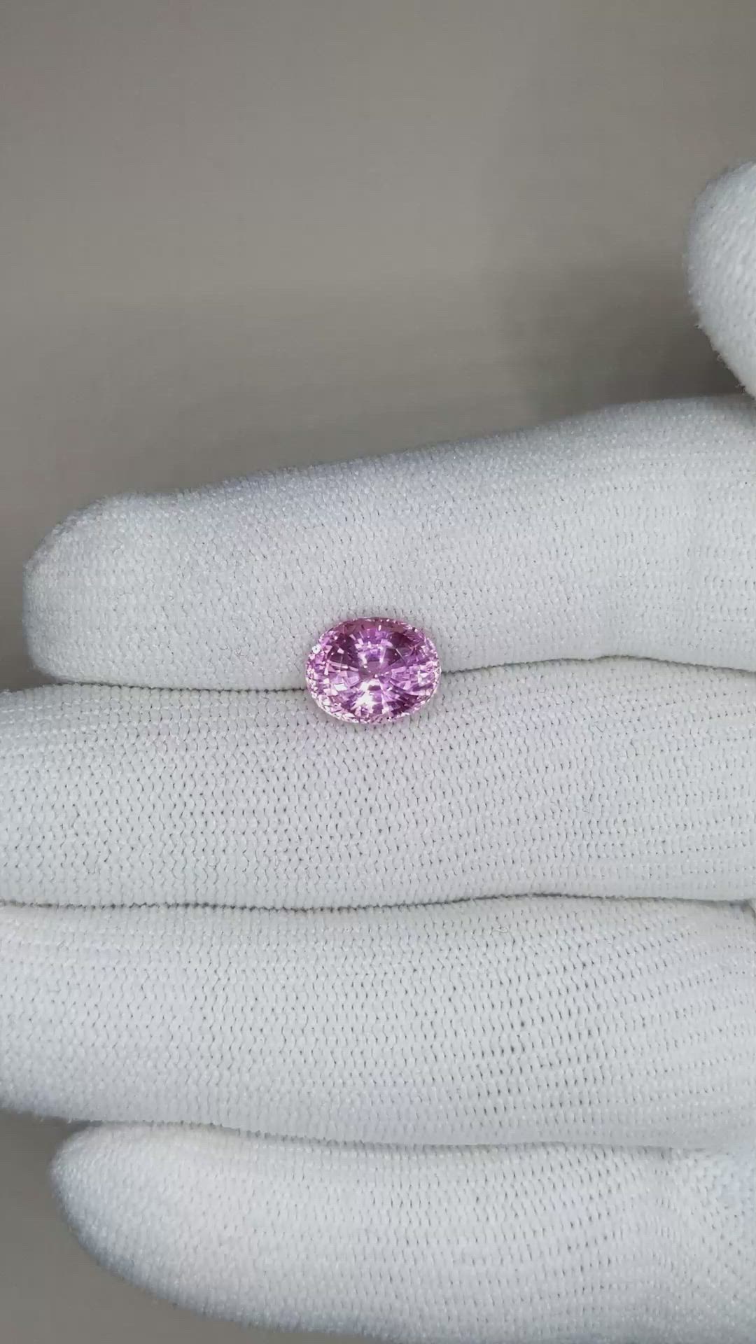 3.53 Ct. Pinkish Purple Sapphire from Ceylon (Sri Lanka) Size Video