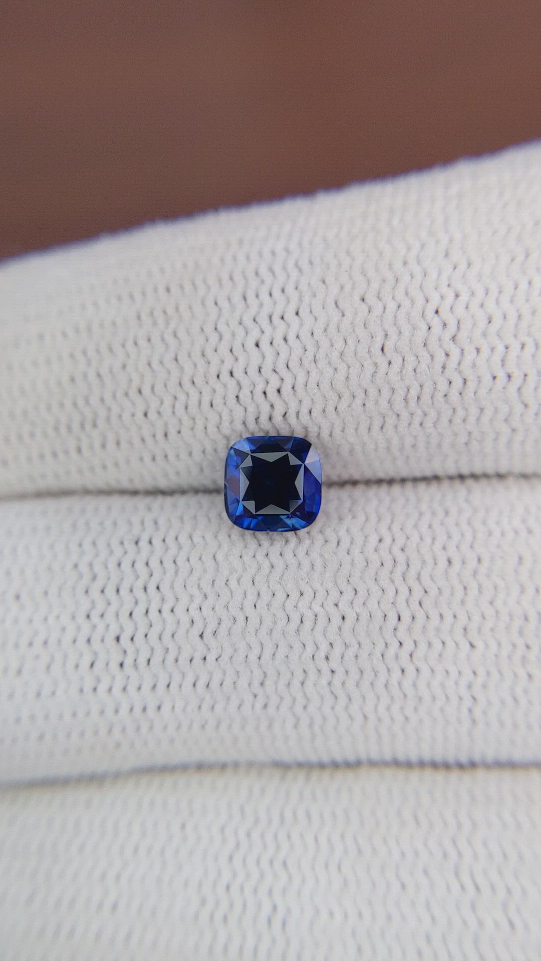 1.07 Ct. Blue Sapphire from Ceylon (Sri Lanka) Size Video