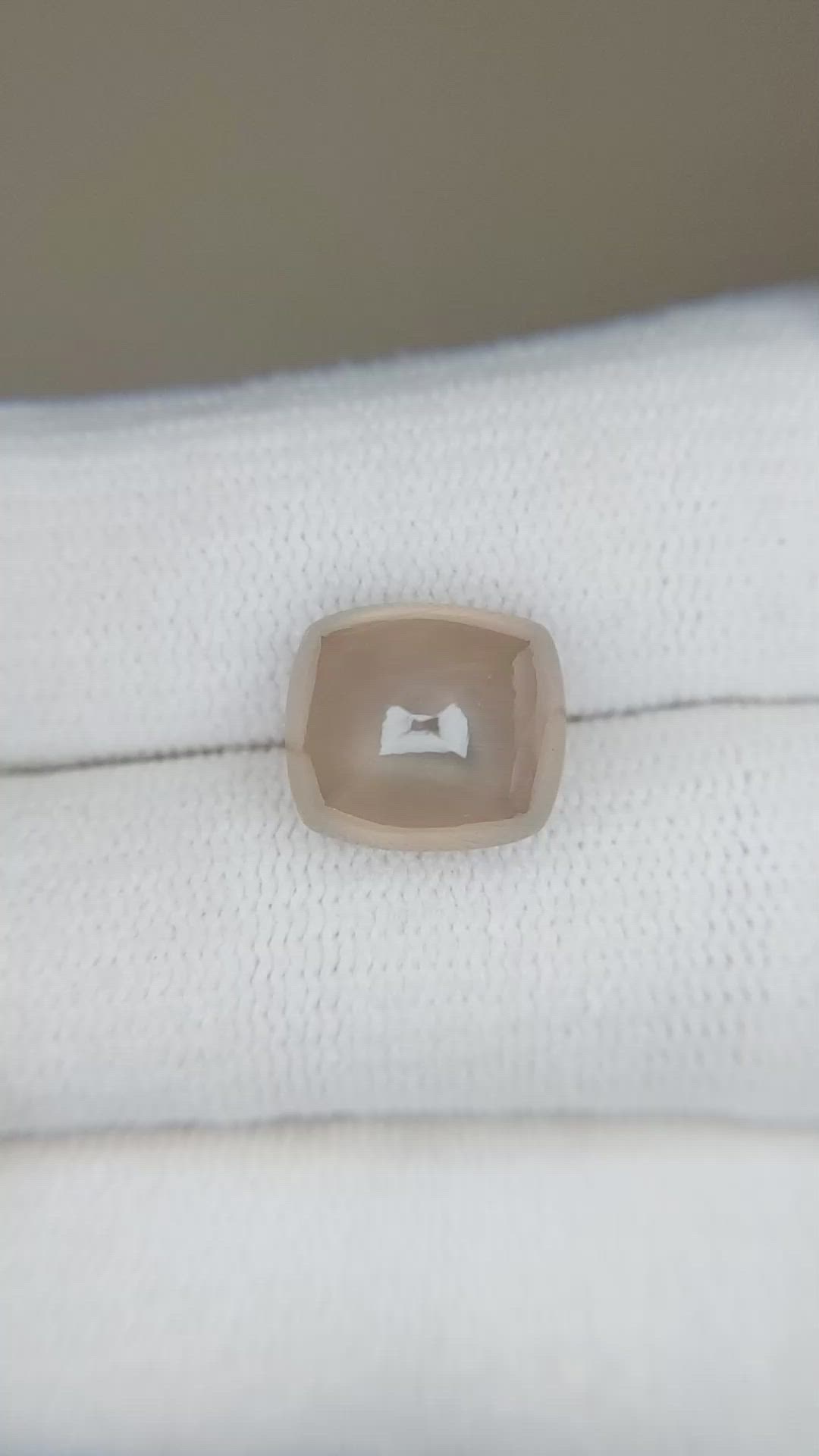 6.78 Ct. Brown Cabochon Sapphire from Ceylon (Sri Lanka) Size Video