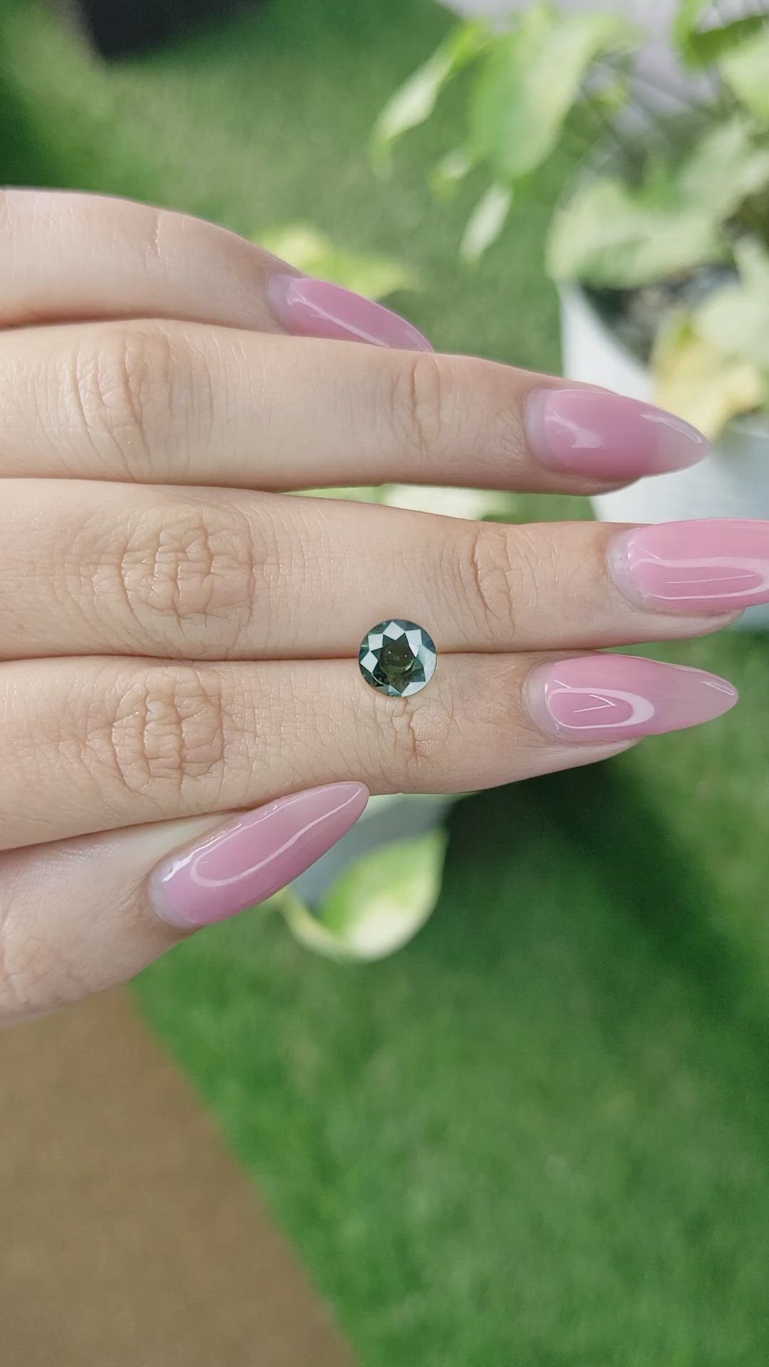 2.16 Ct. Green Sapphire from Ceylon (Sri Lanka) Size Video