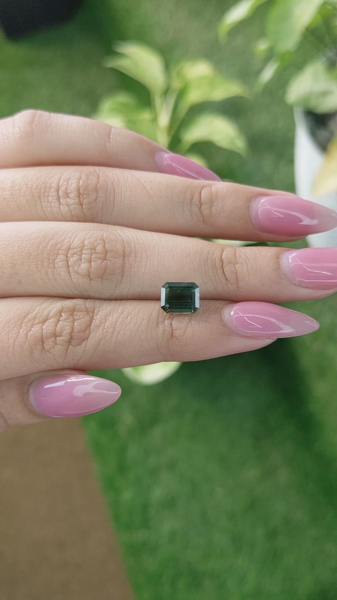 2.44 Ct. Green Sapphire from Ceylon (Sri Lanka) Size Video