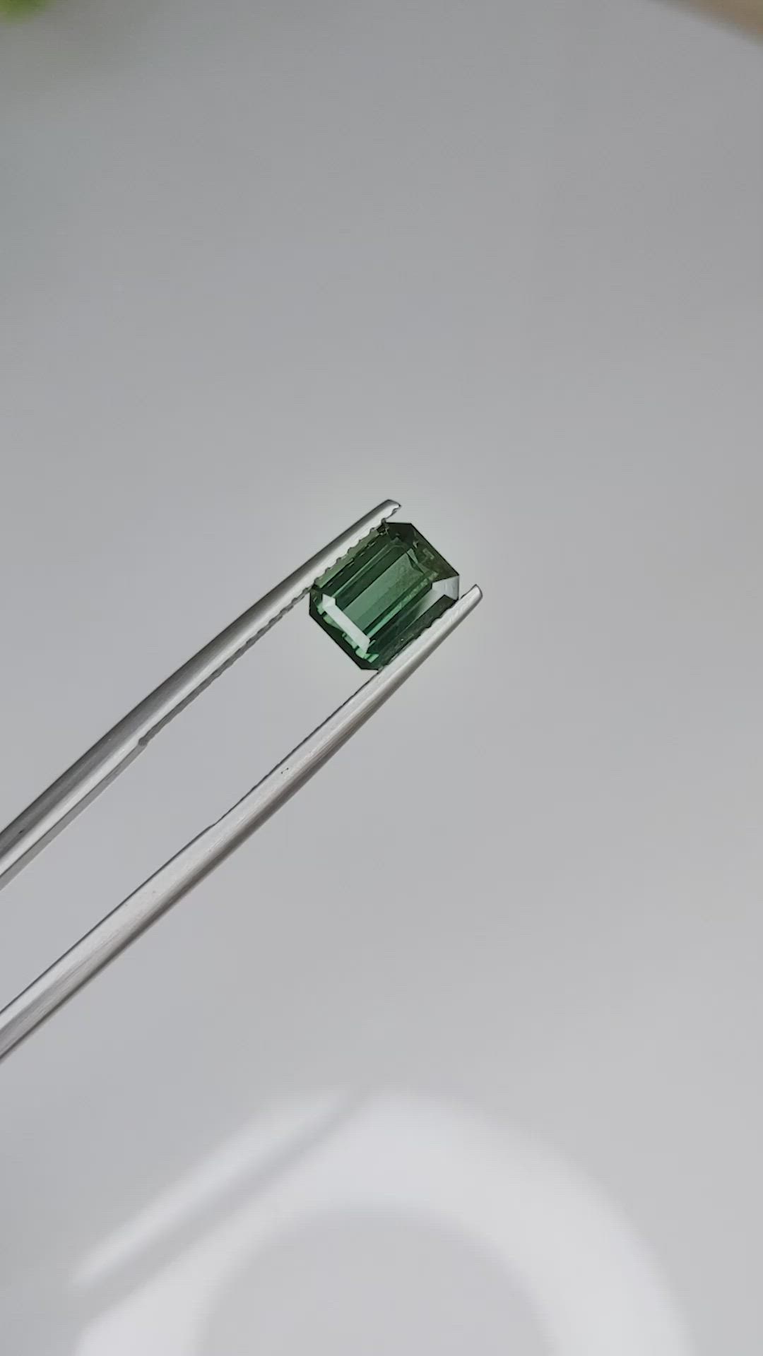 2.44 Ct. Green Sapphire from Ceylon (Sri Lanka) Size Video