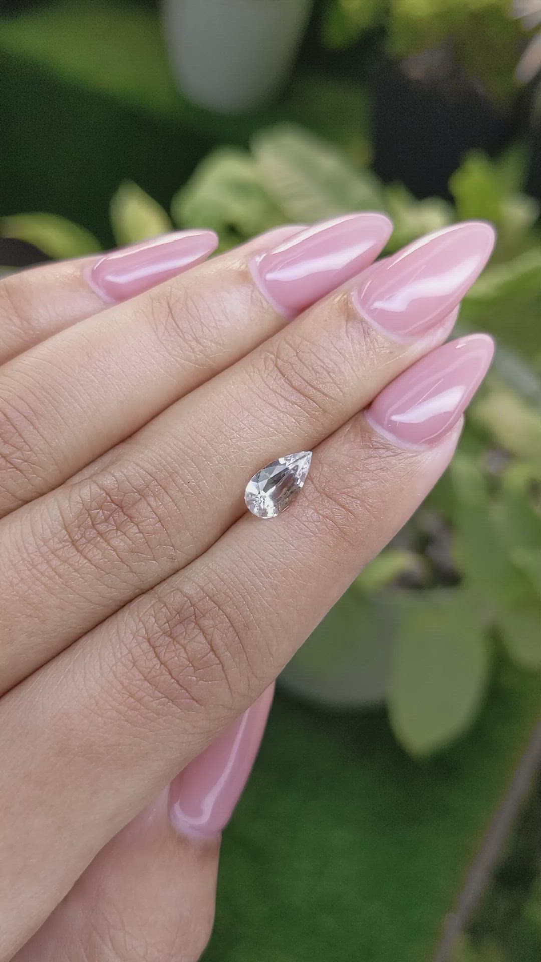 1.33 Ct. White Sapphire from Ceylon (Sri Lanka) Size Video