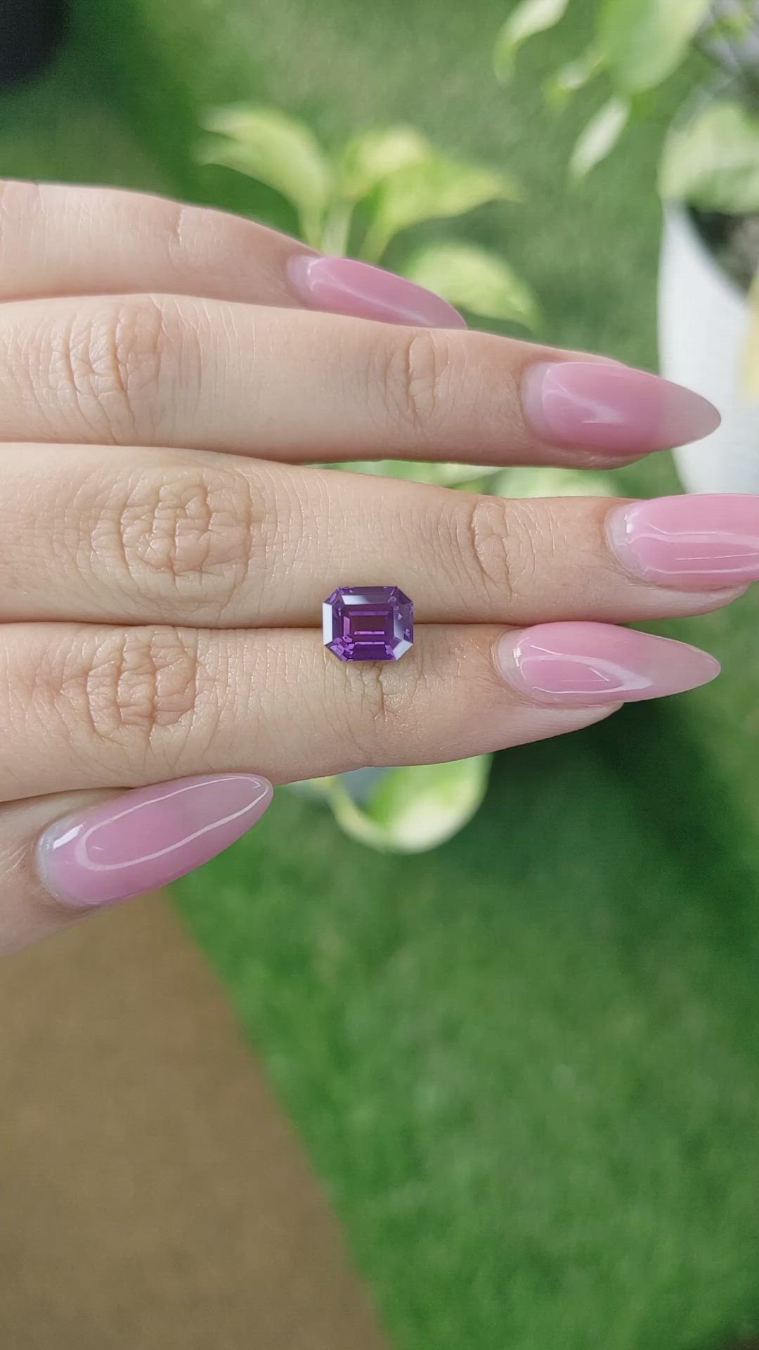 2.99 Ct. Purple Sapphire from Ceylon (Sri Lanka) Size Video