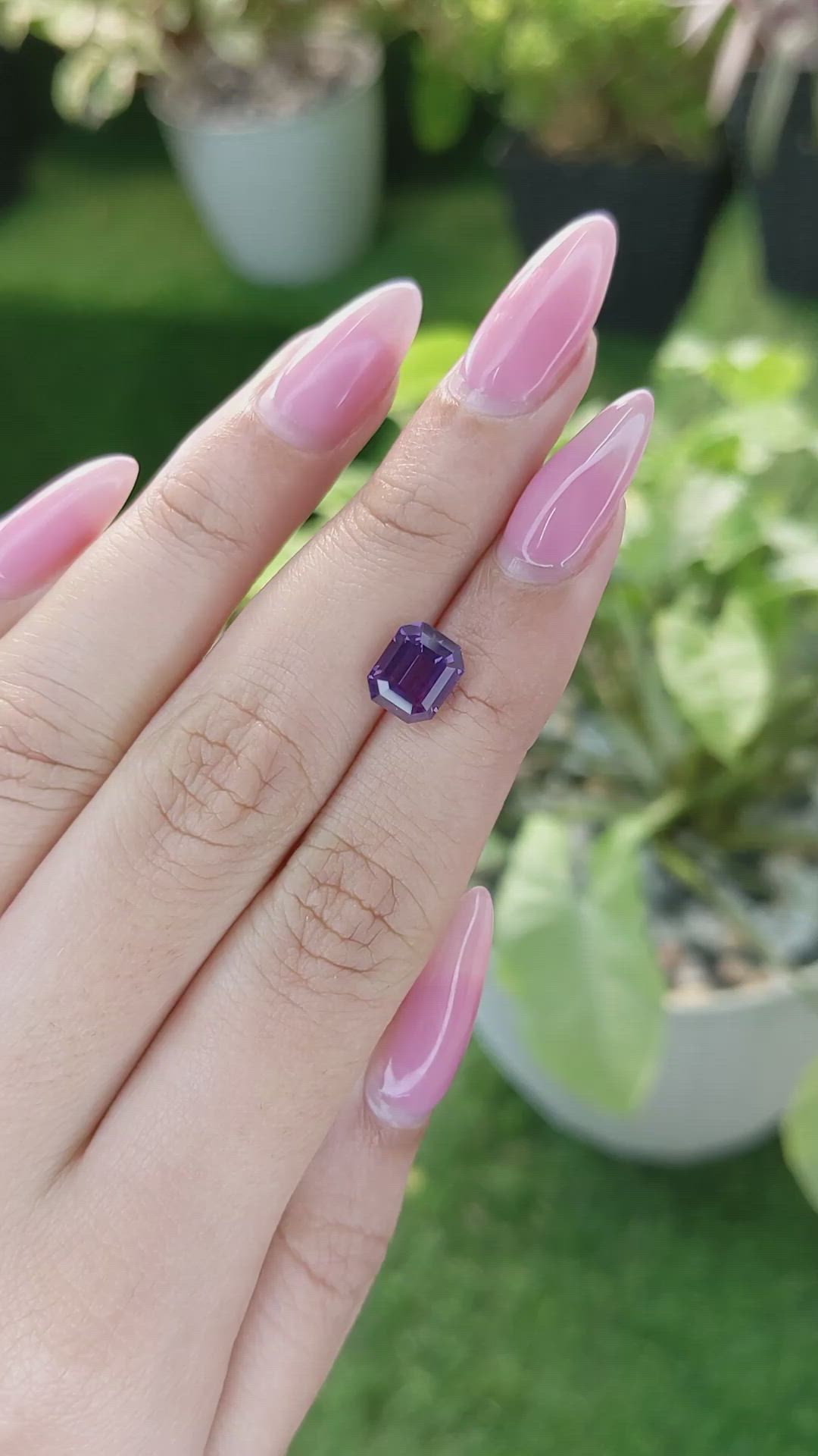 2.99 Ct. Purple Sapphire from Ceylon (Sri Lanka) Size Video