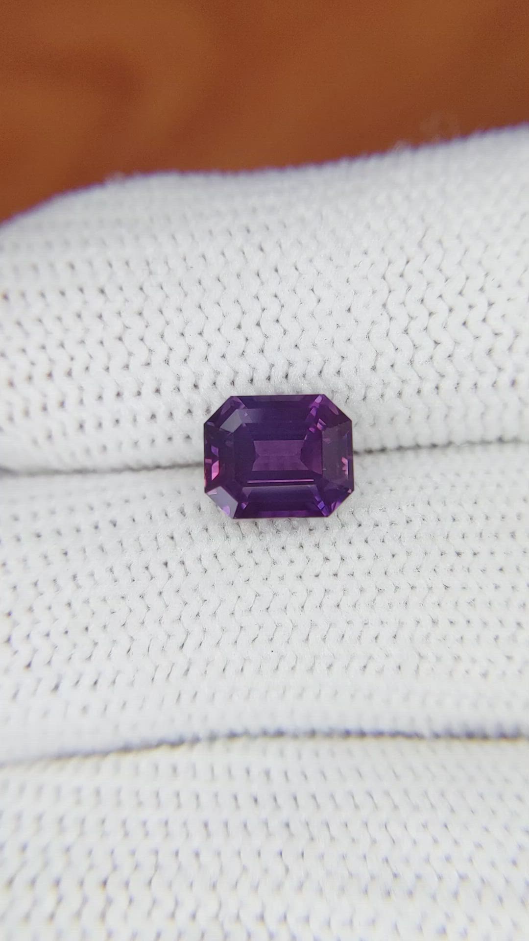 2.99 Ct. Purple Sapphire from Ceylon (Sri Lanka) Size Video