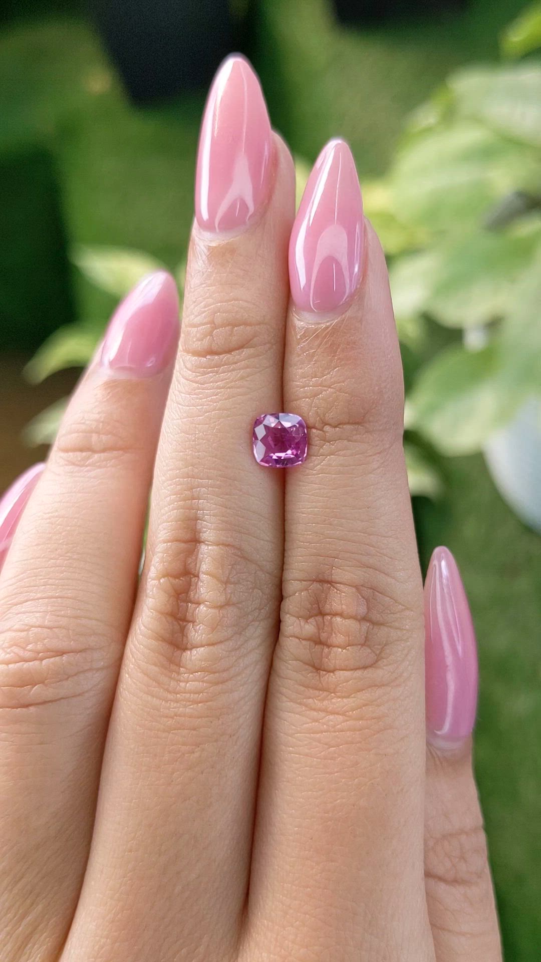 1.03 Ct. Purplish Pink Sapphire from Ceylon (Sri Lanka) Size Video