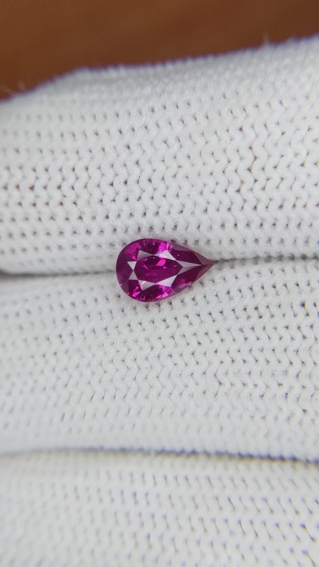 1.20 Ct. Purplish Pink Sapphire from Ceylon (Sri Lanka) Size Video