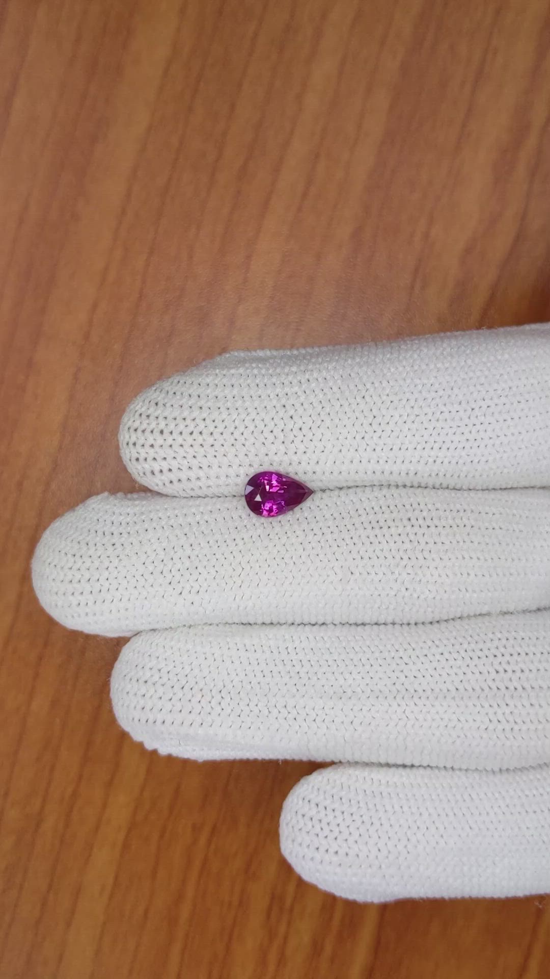 1.20 Ct. Purplish Pink Sapphire from Ceylon (Sri Lanka) Size Video