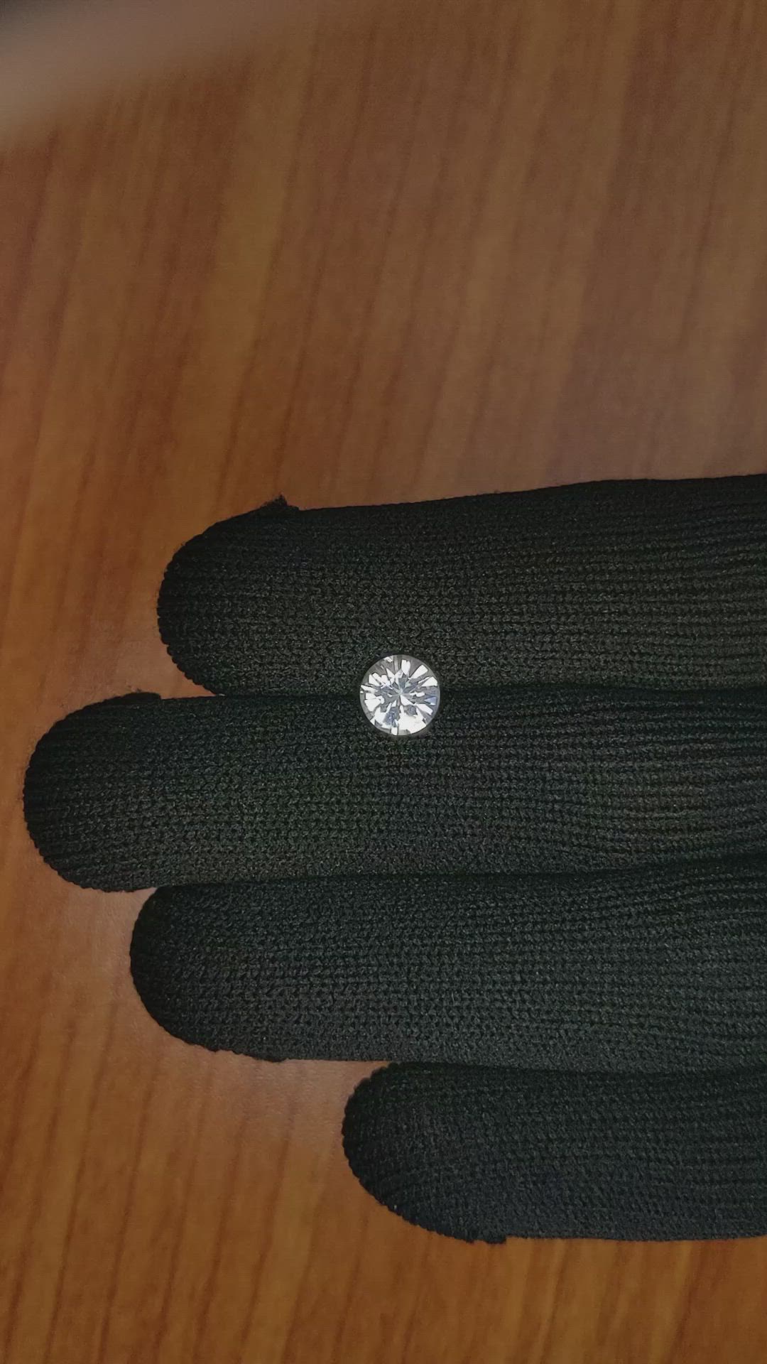 1.11 Ct. White Sapphire from Ceylon (Sri Lanka) Size Video